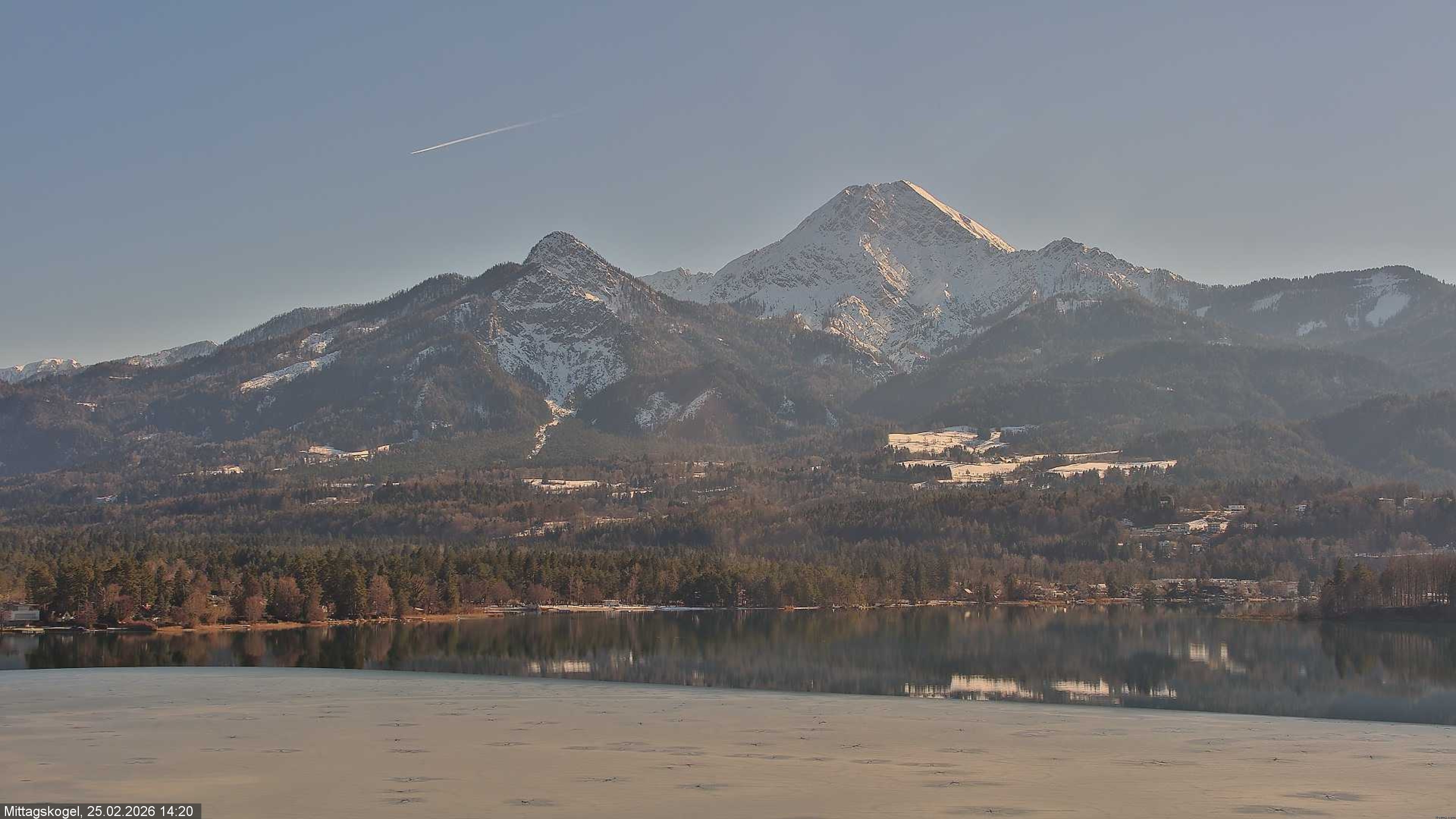 Archiv Foto Webcam Faaker See, Blickrichtung Mittagskogel