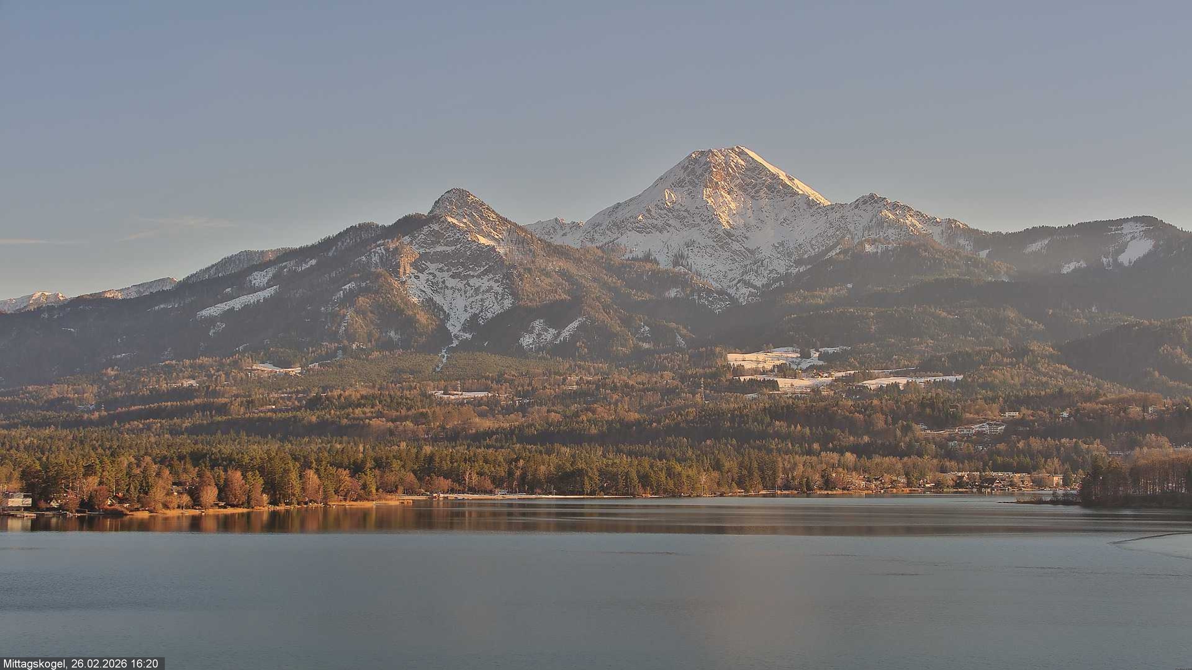 Archiv Foto Webcam Faaker See, Blickrichtung Mittagskogel