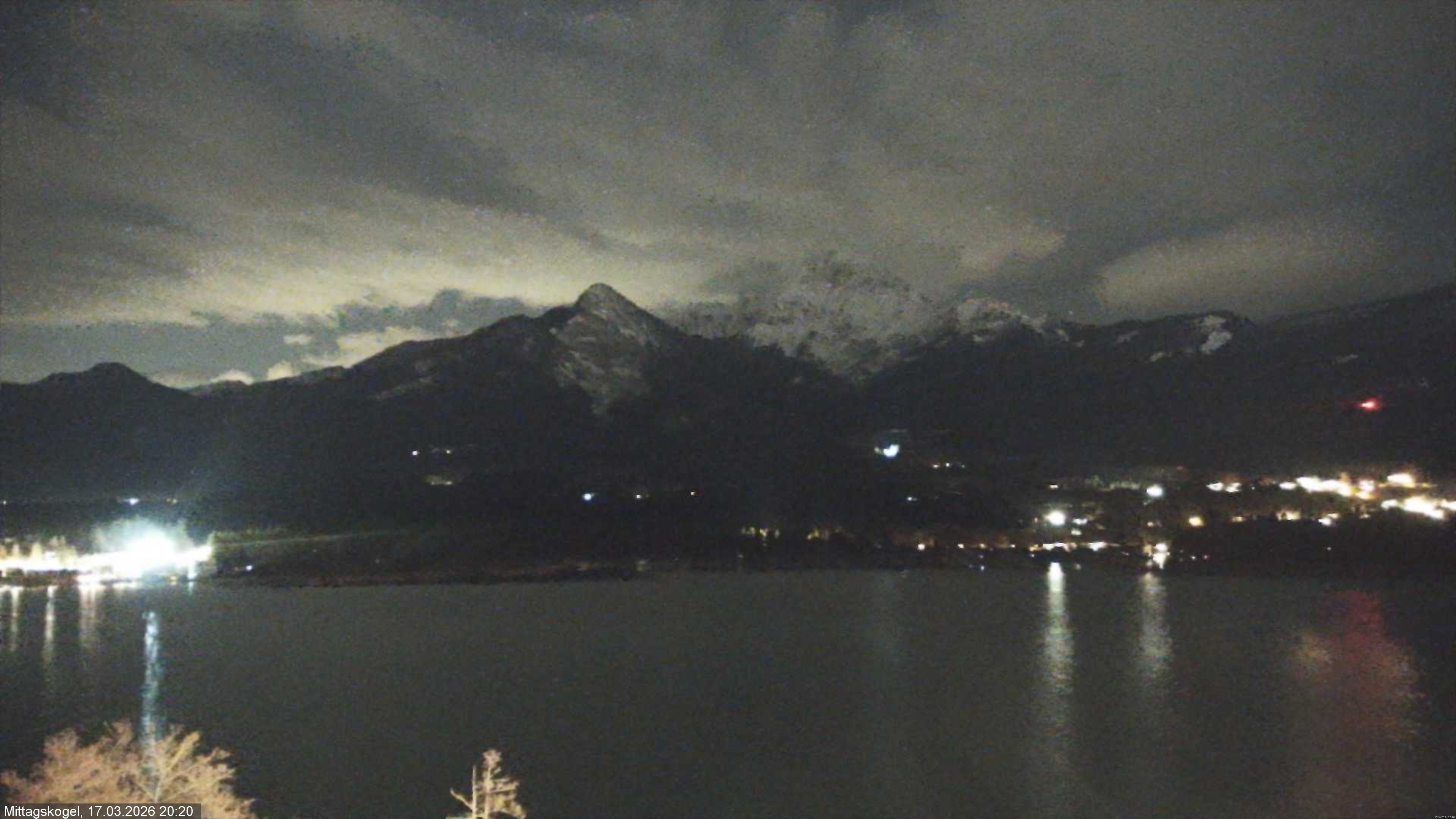 Archiv Foto Webcam Faaker See, Blickrichtung Mittagskogel
