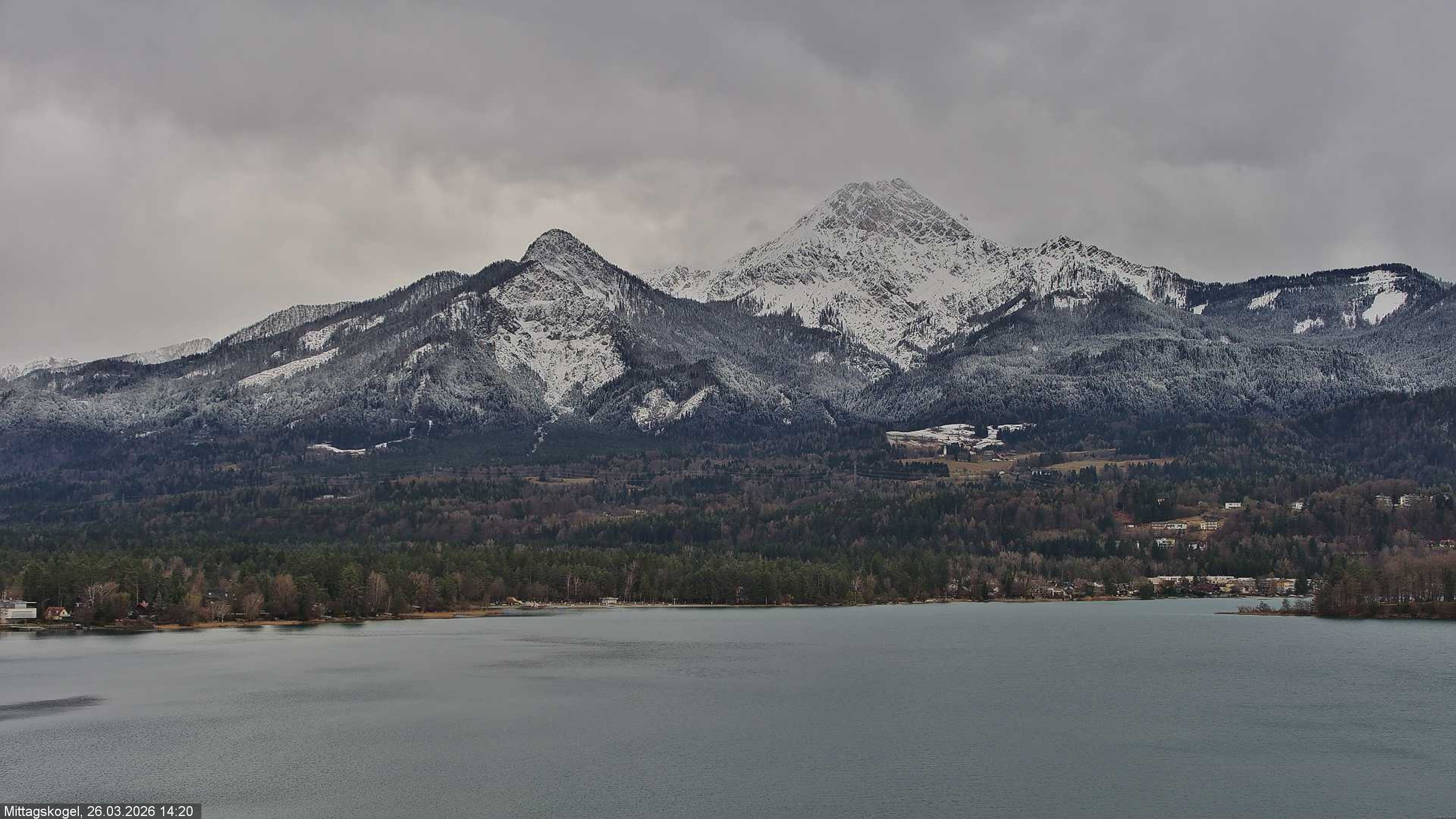 Archived image Webcam Mittagskogel mountain, Faaker See lake