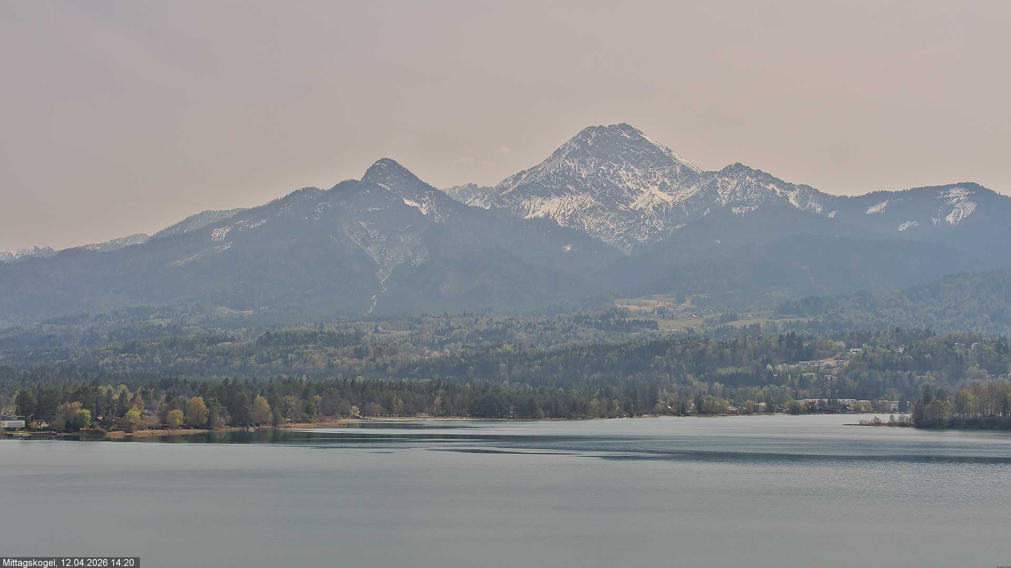 Archiv Foto Webcam Faaker See, Blickrichtung Mittagskogel