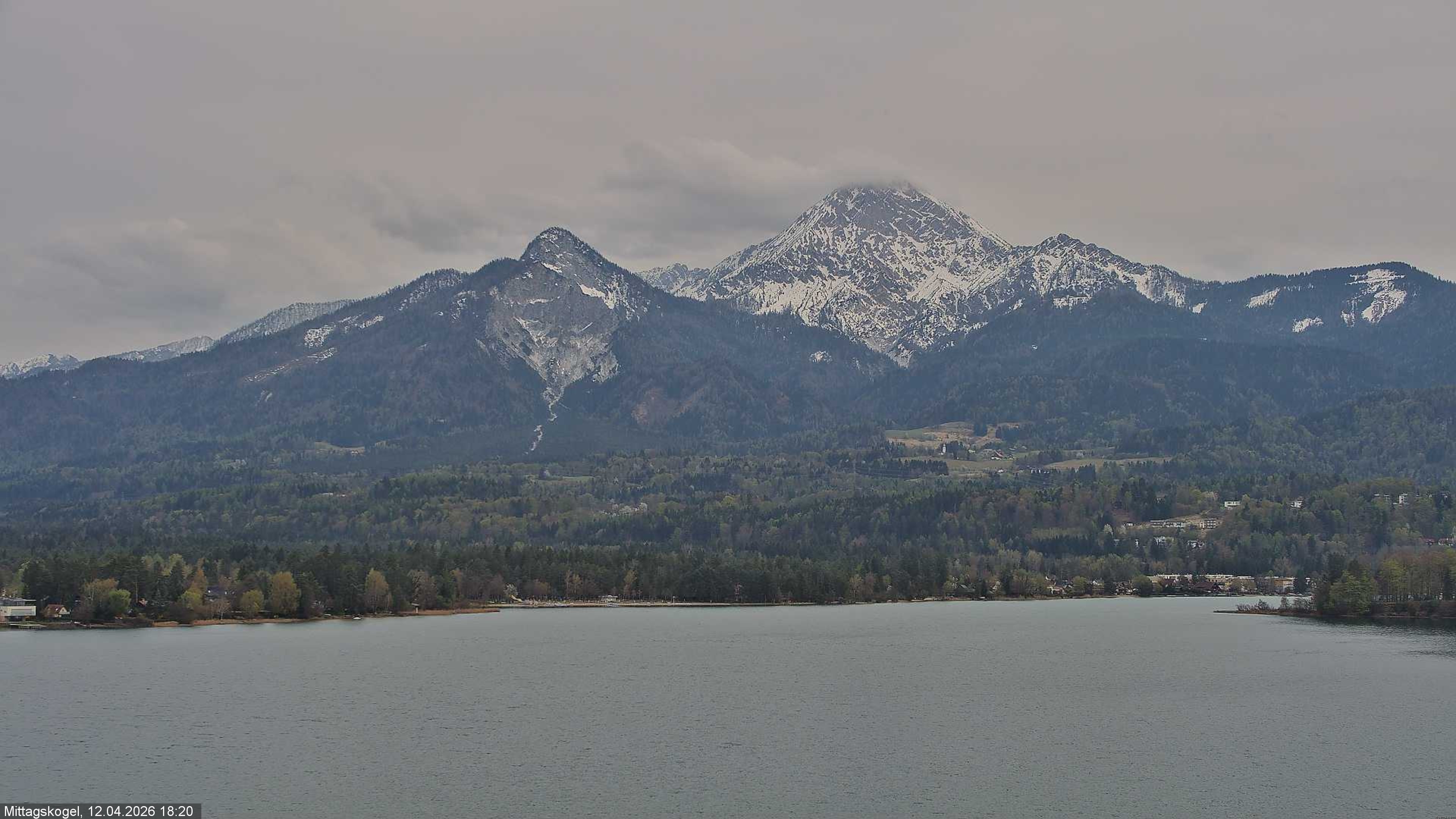 Archived image Webcam Mittagskogel mountain, Faaker See lake