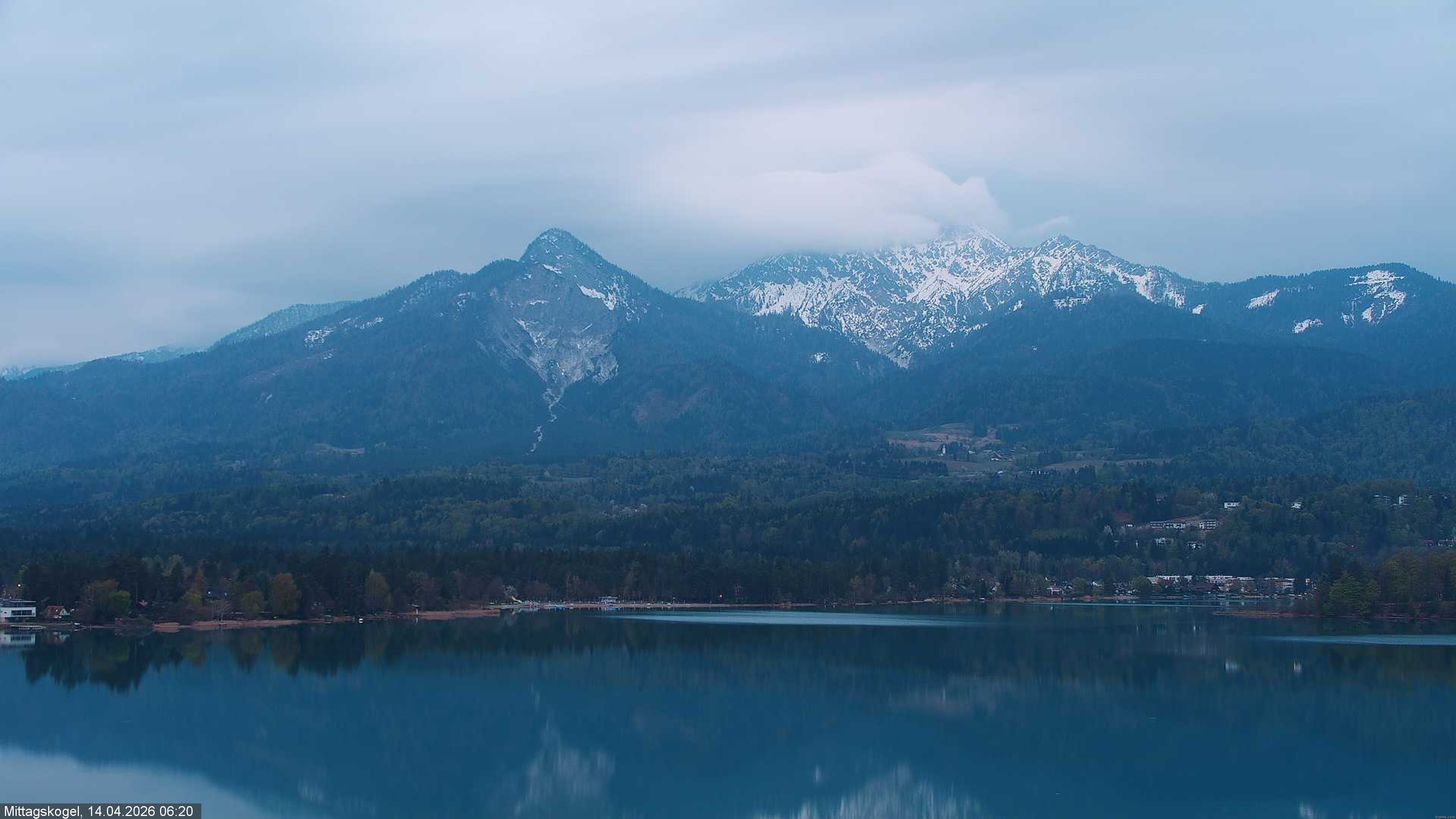 Archiv Foto Webcam Faaker See, Blickrichtung Mittagskogel