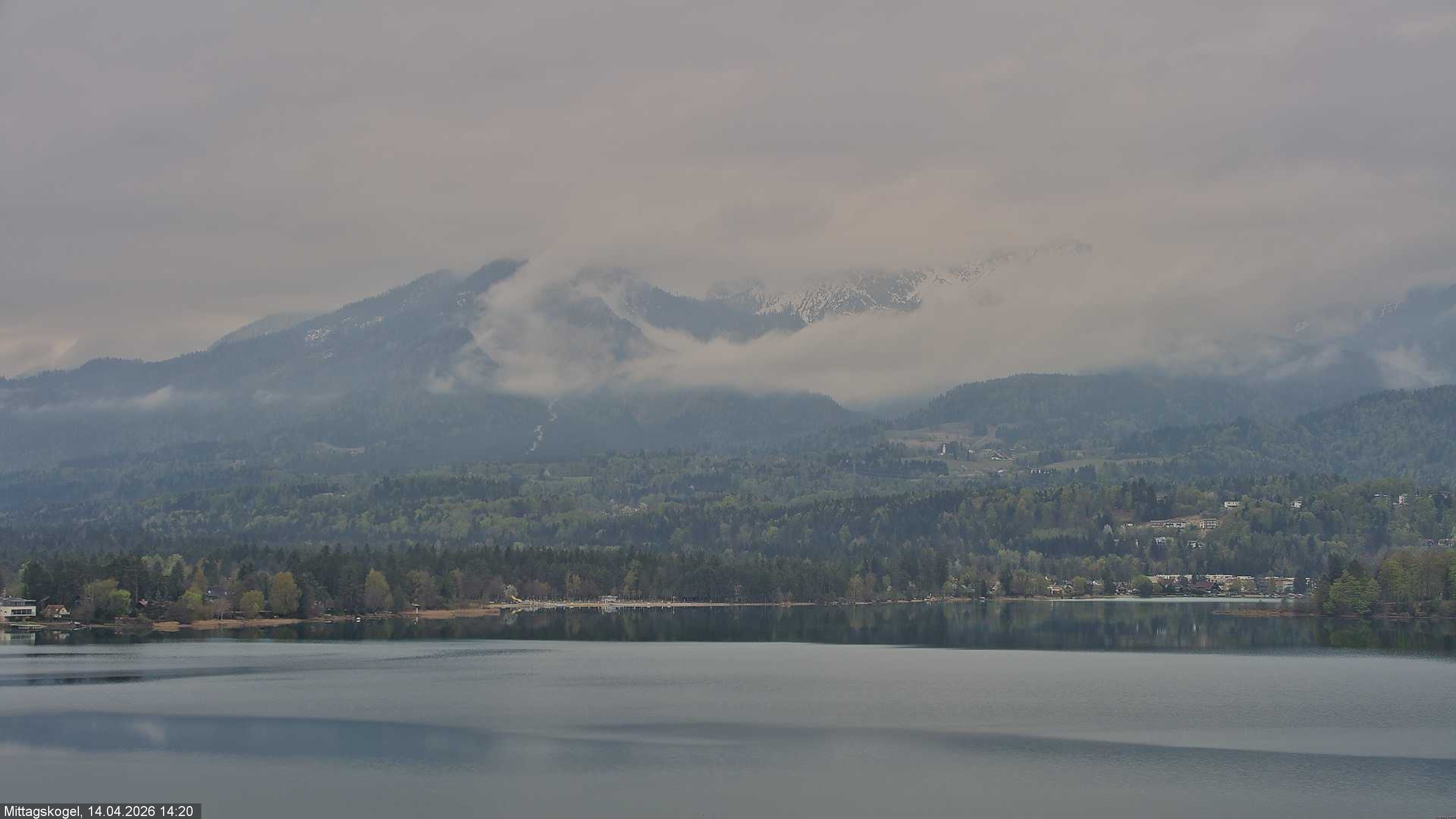 Archiv Foto Webcam Faaker See, Blickrichtung Mittagskogel