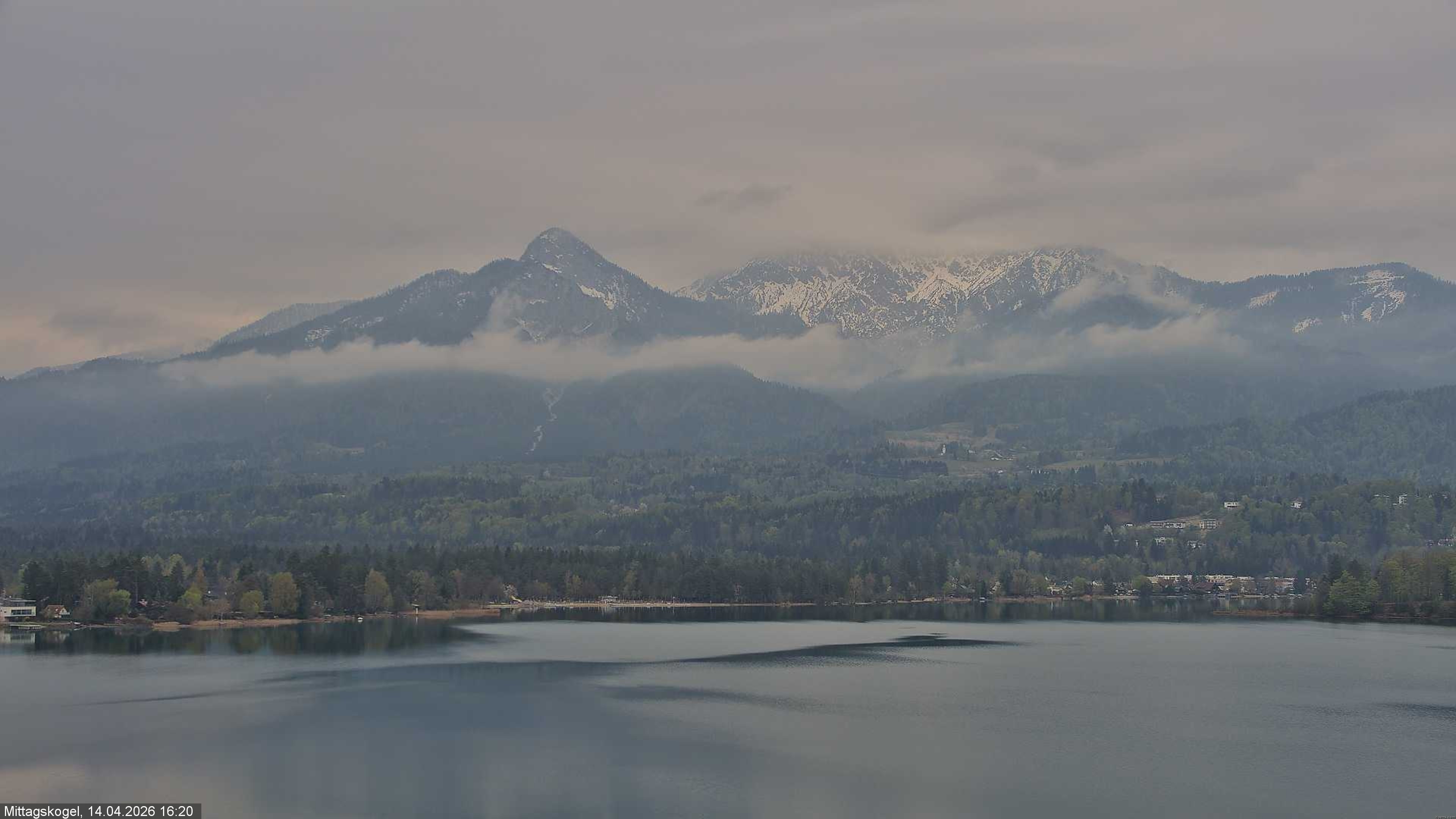Archiv Foto Webcam Faaker See, Blickrichtung Mittagskogel