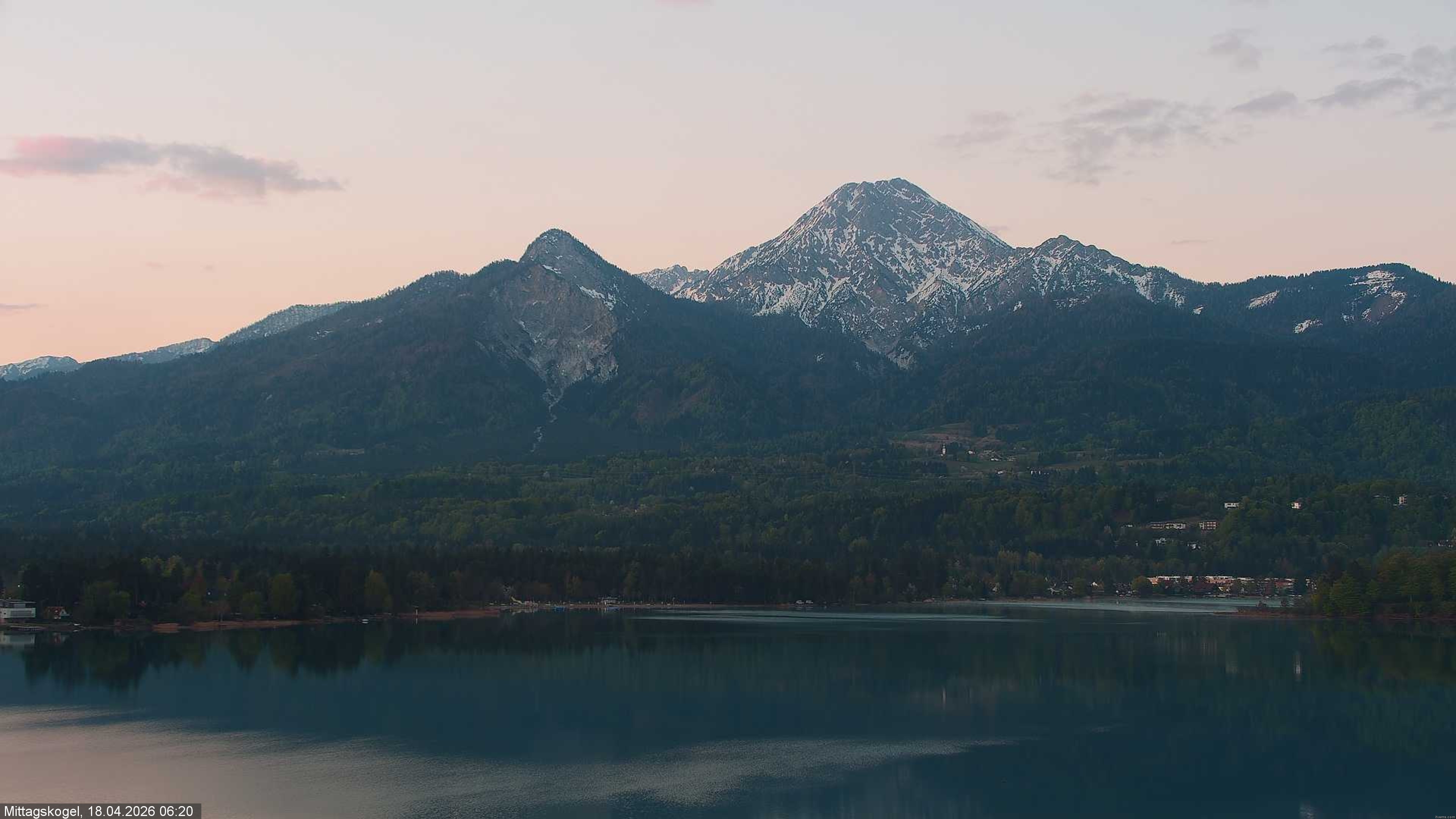 Archived image Webcam Mittagskogel mountain, Faaker See lake