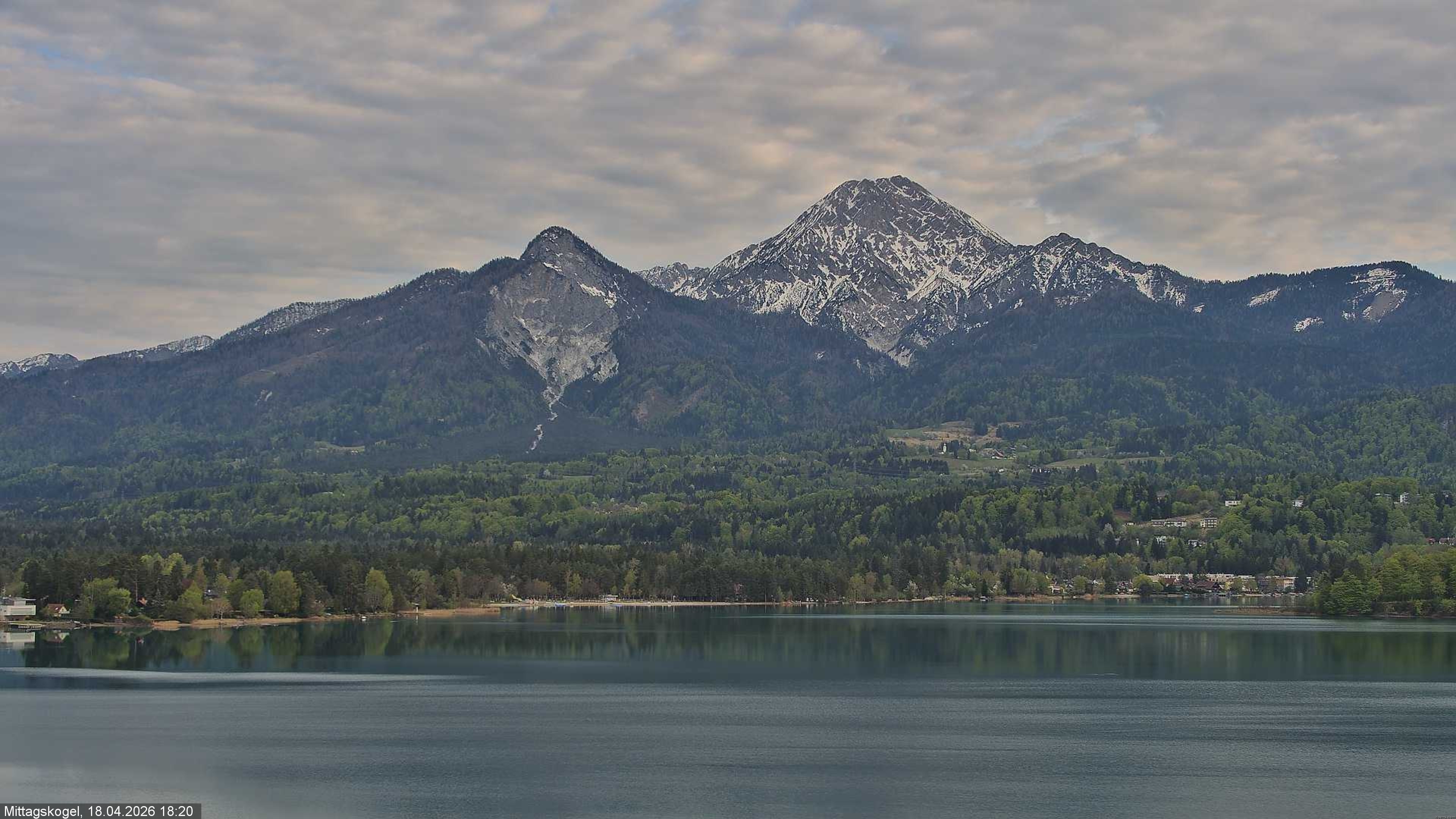 Archived image Webcam Mittagskogel mountain, Faaker See lake