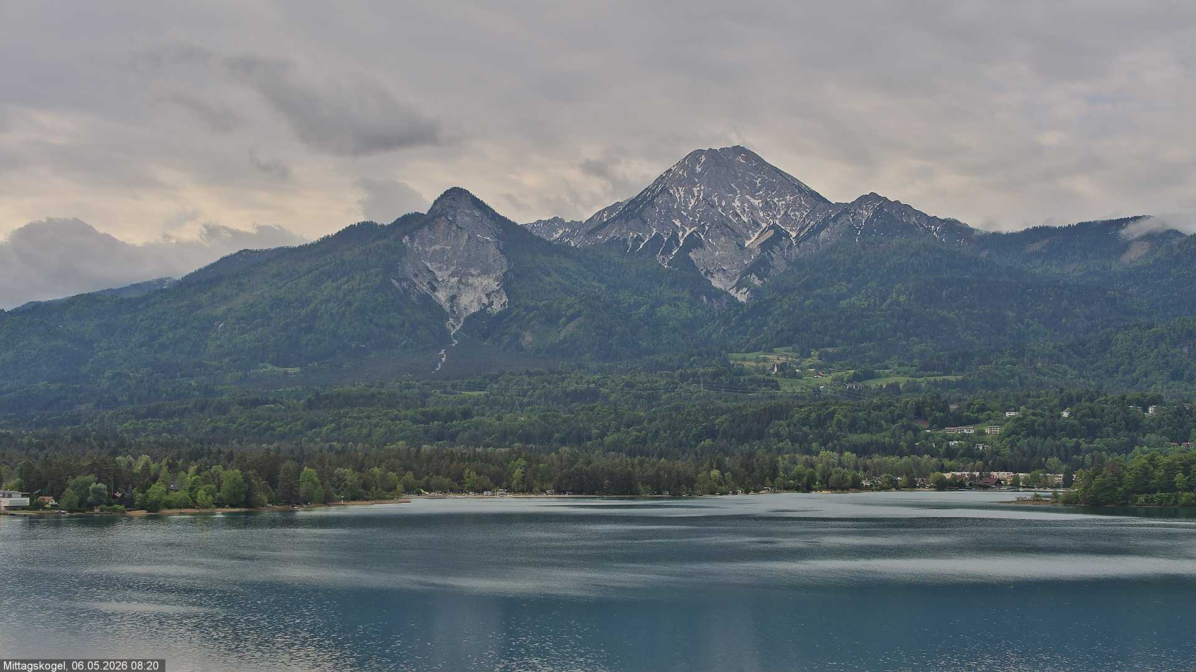 Archiv Foto Webcam Faaker See, Blickrichtung Mittagskogel