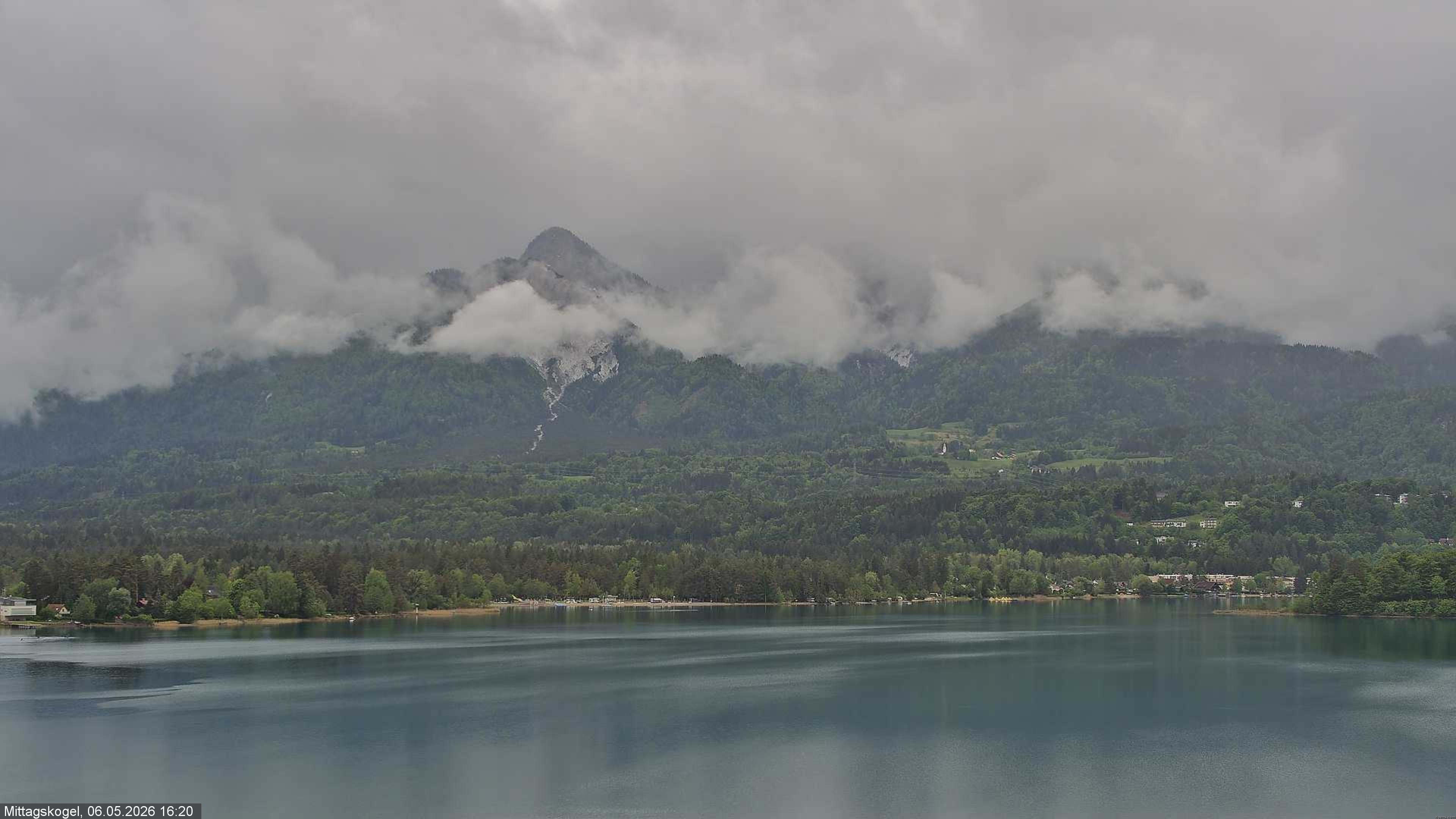 Archiv Foto Webcam Faaker See, Blickrichtung Mittagskogel