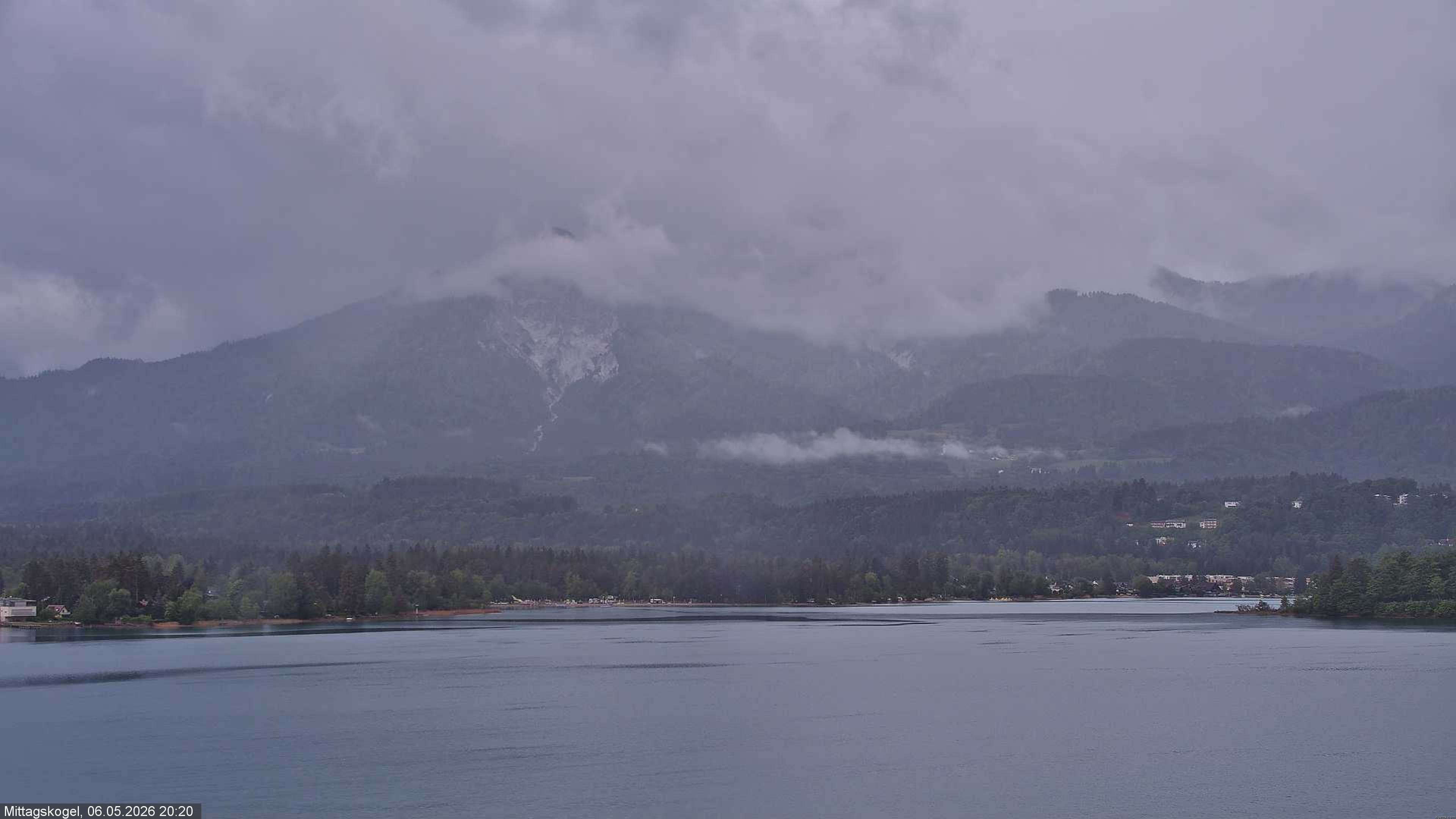 Archiv Foto Webcam Faaker See, Blickrichtung Mittagskogel