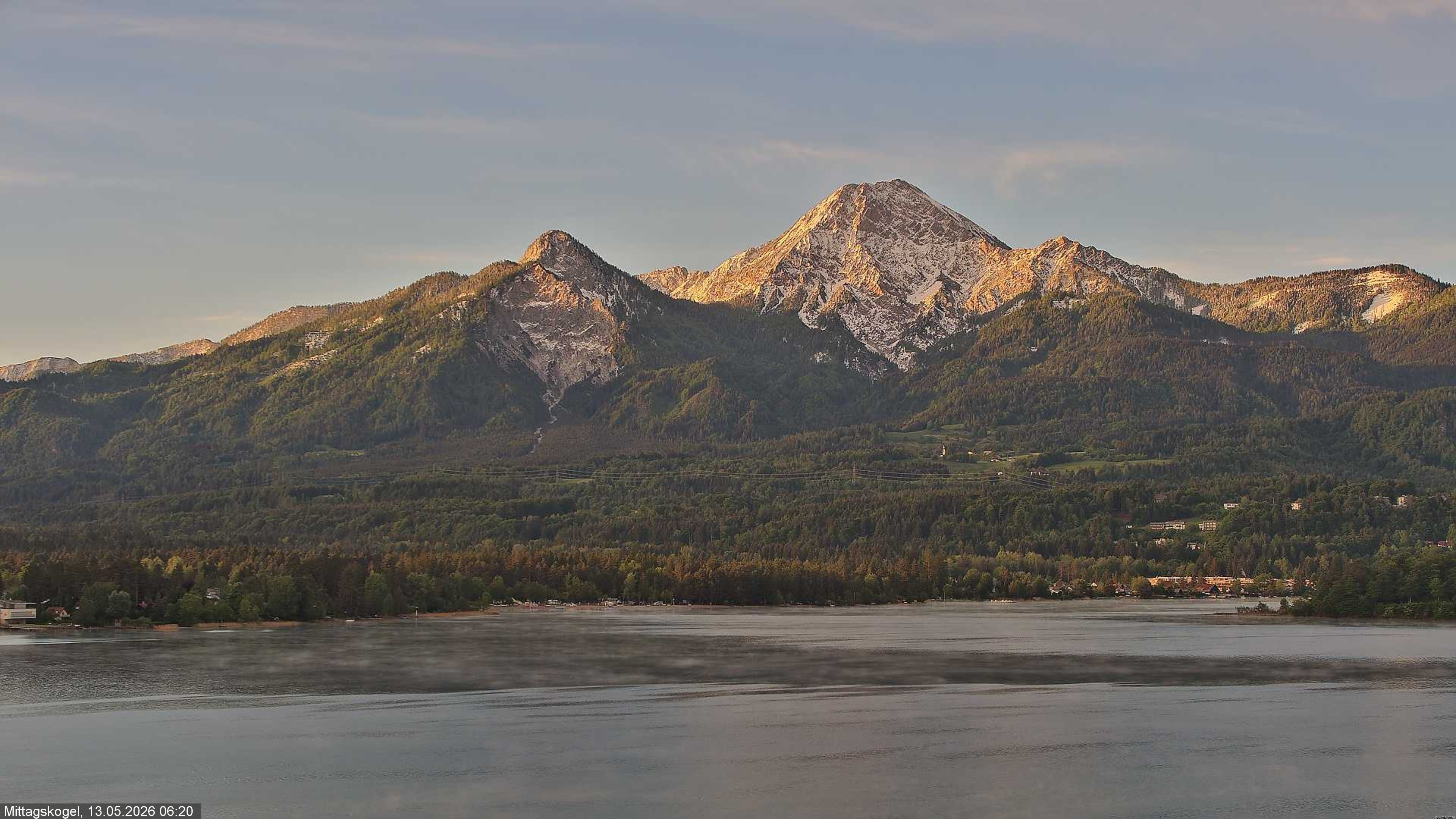 Archived image Webcam Mittagskogel mountain, Faaker See lake