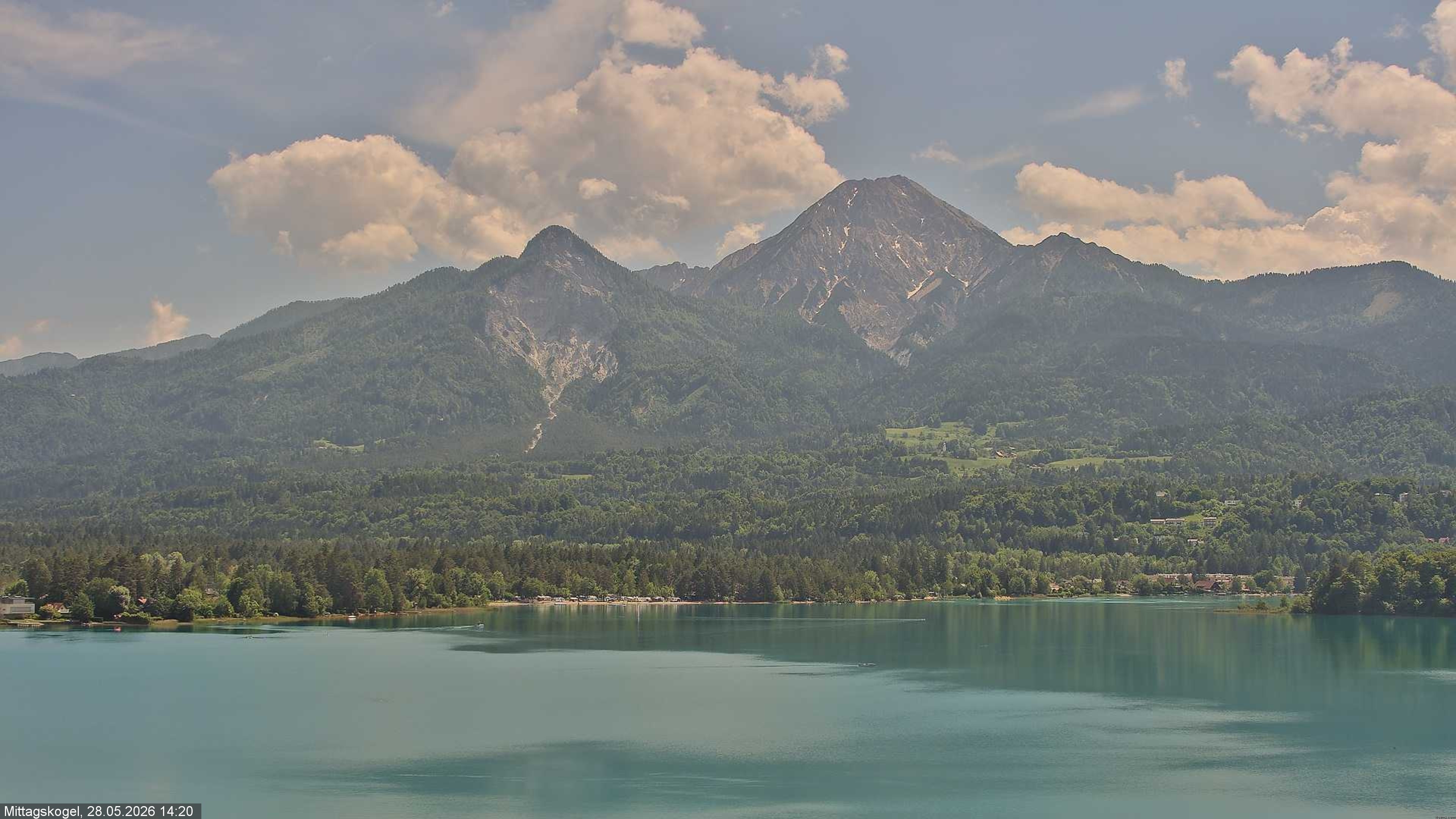 Archiv Foto Webcam Faaker See, Blickrichtung Mittagskogel
