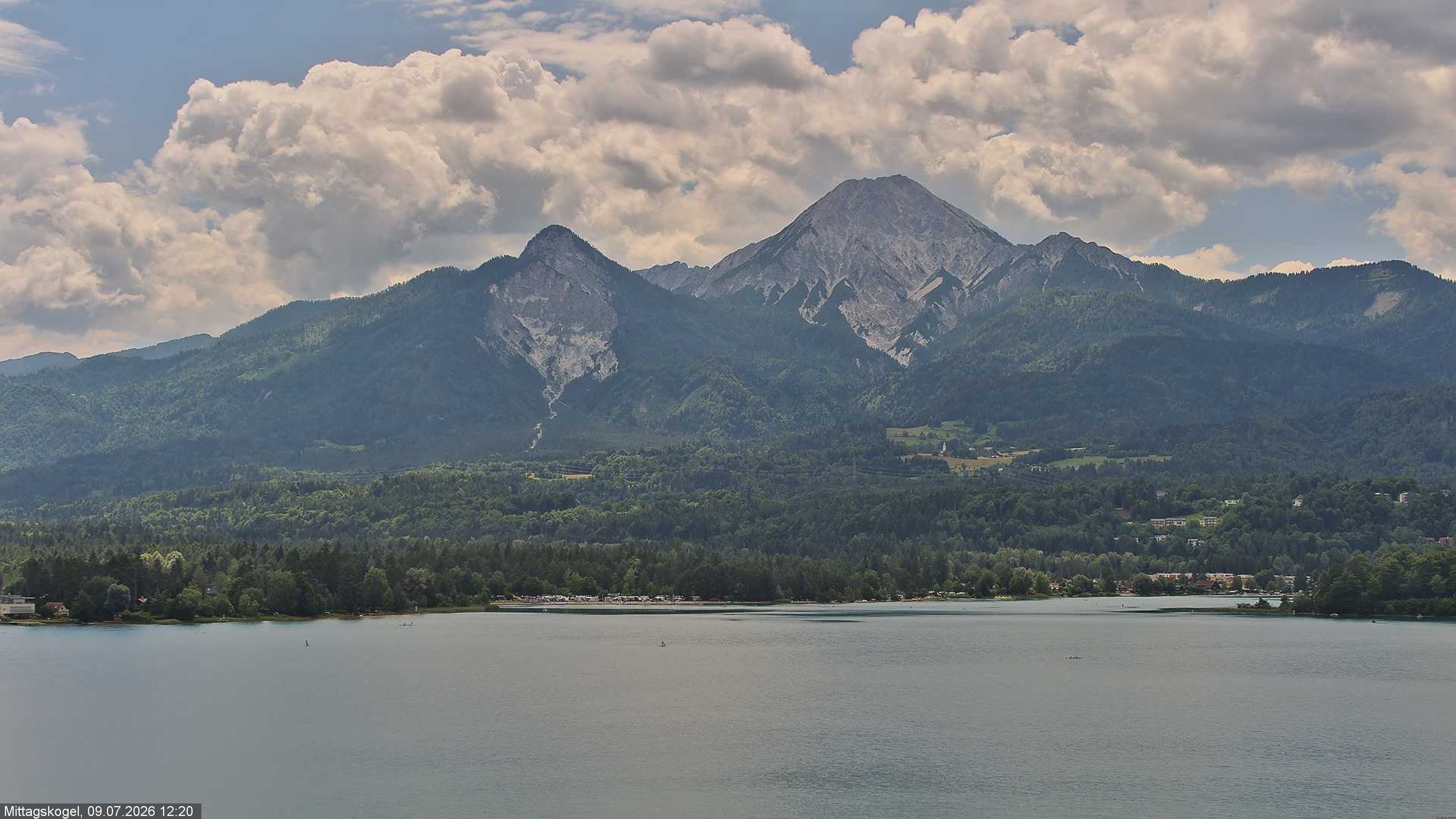 Archiv Foto Webcam Faaker See, Blickrichtung Mittagskogel
