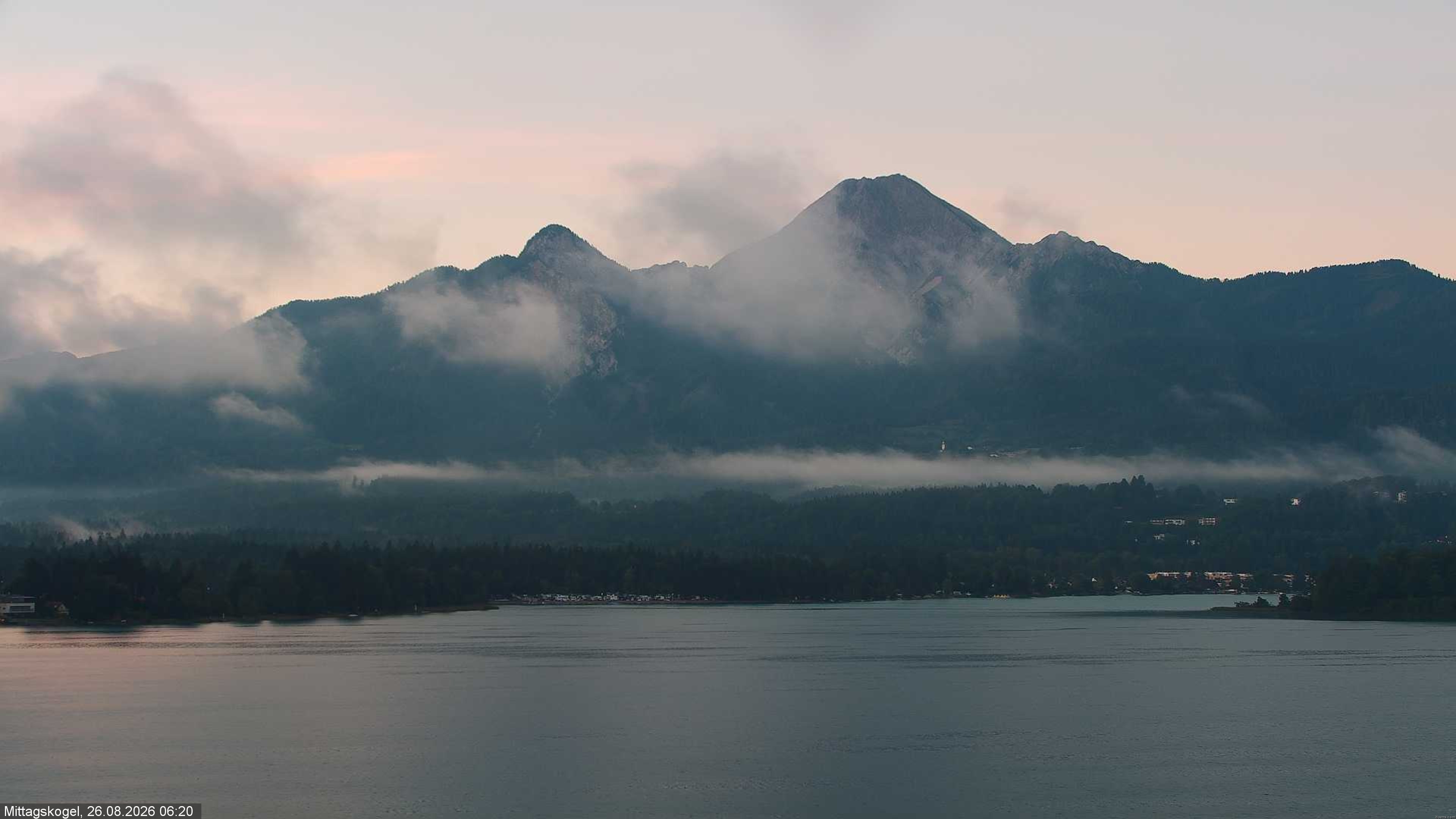 Archived image Webcam Mittagskogel mountain, Faaker See lake