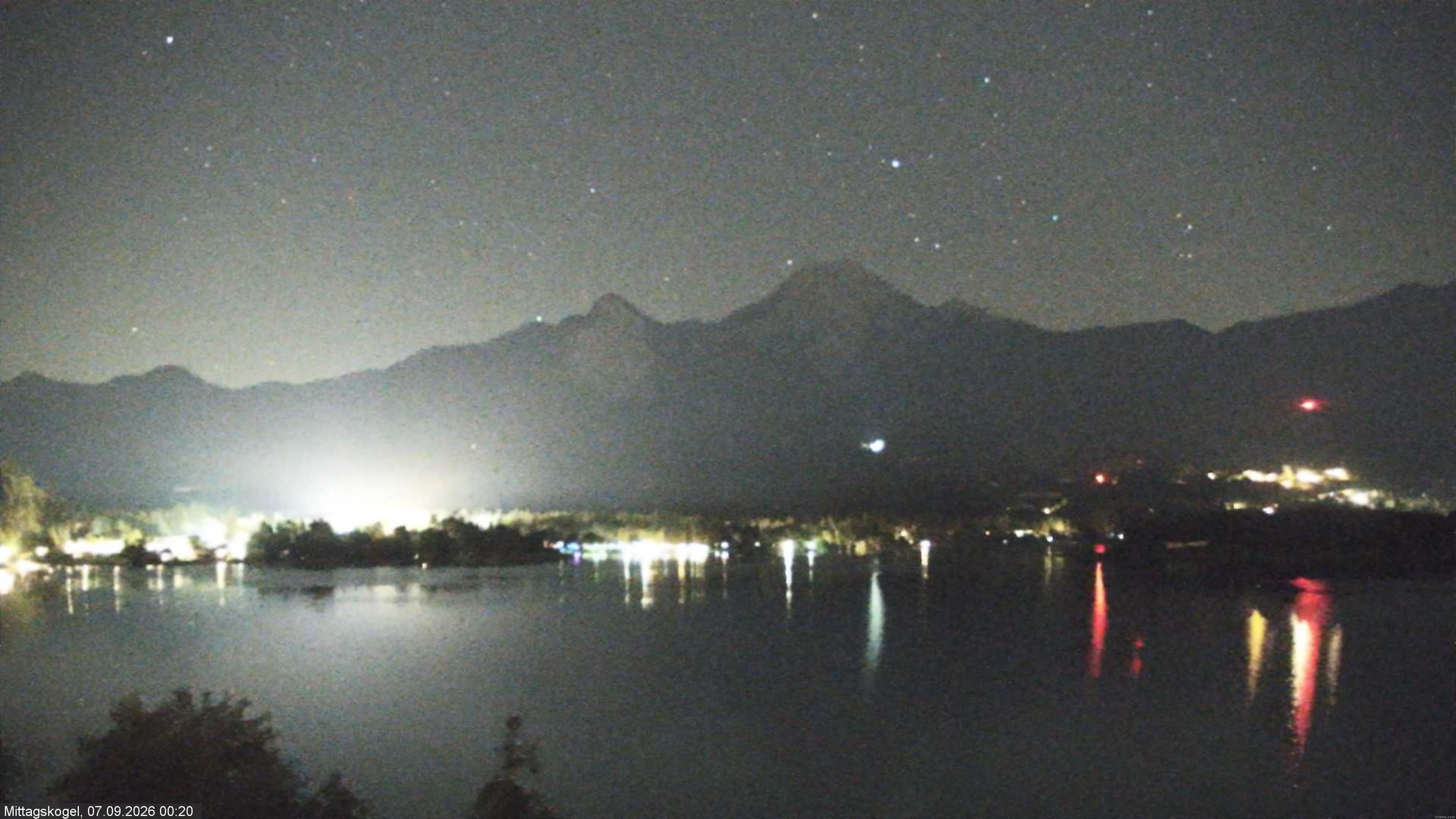 Archiv Foto Webcam Faaker See, Blickrichtung Mittagskogel