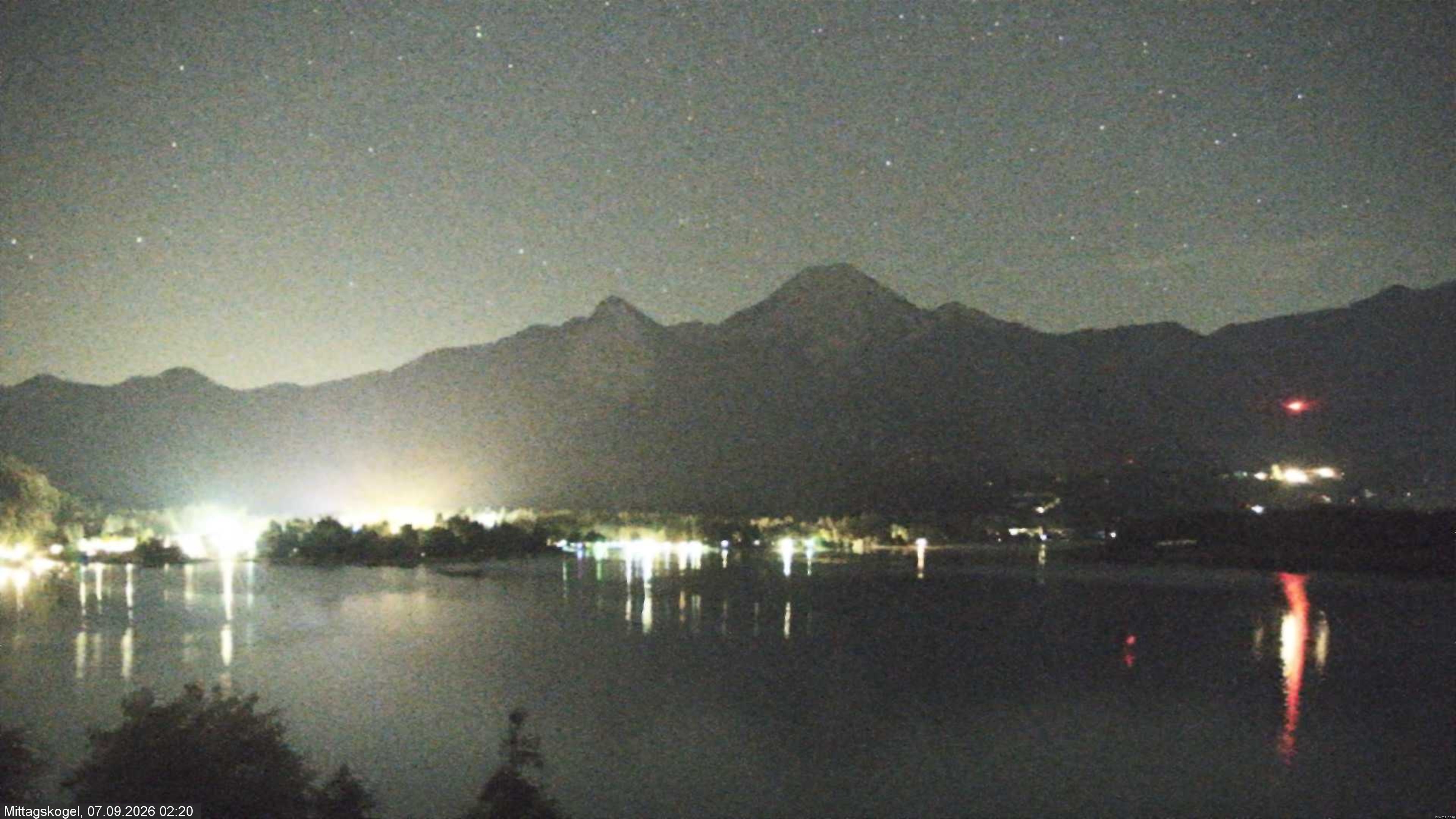 Archiv Foto Webcam Faaker See, Blickrichtung Mittagskogel