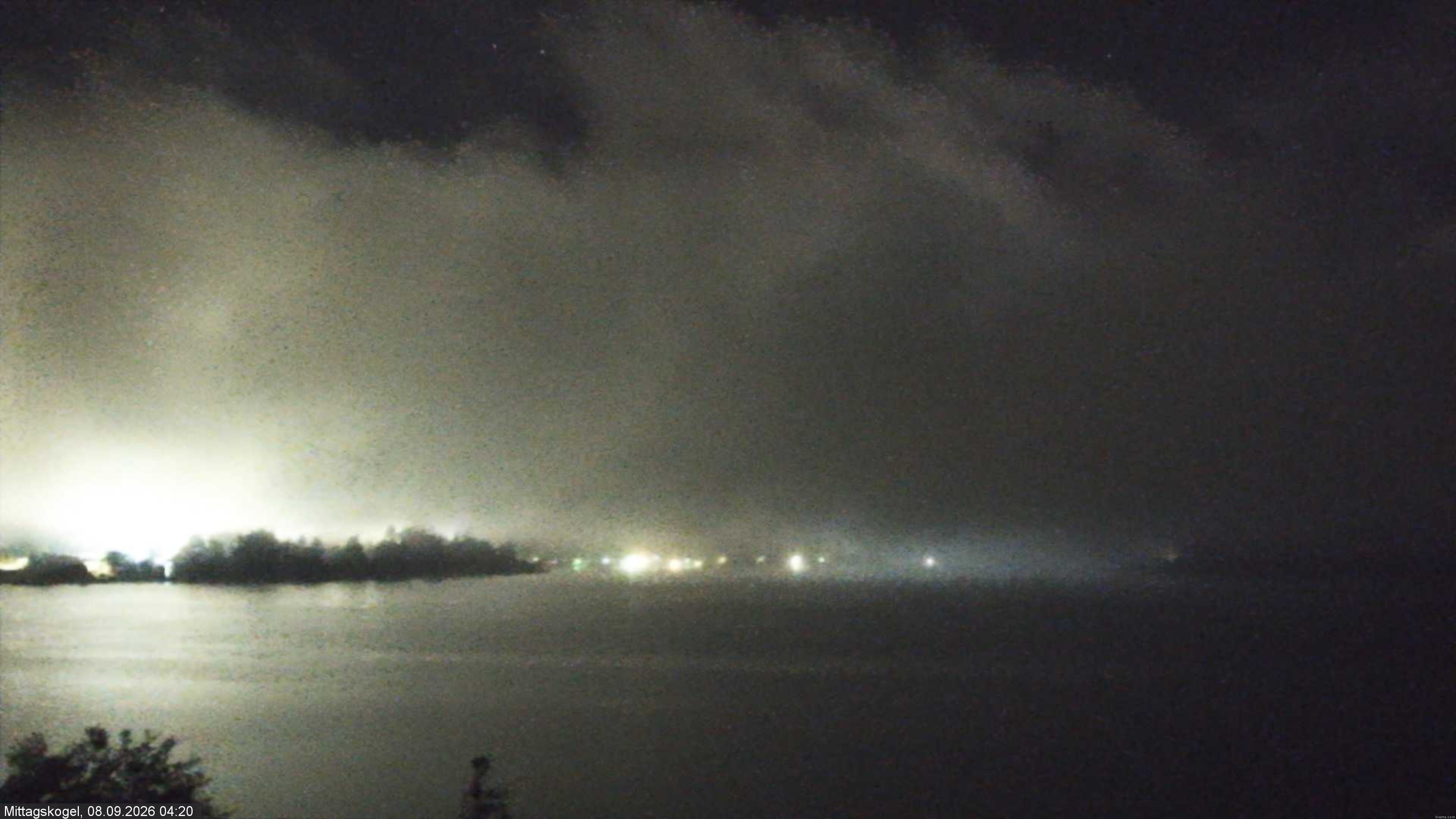 Archiv Foto Webcam Faaker See, Blickrichtung Mittagskogel