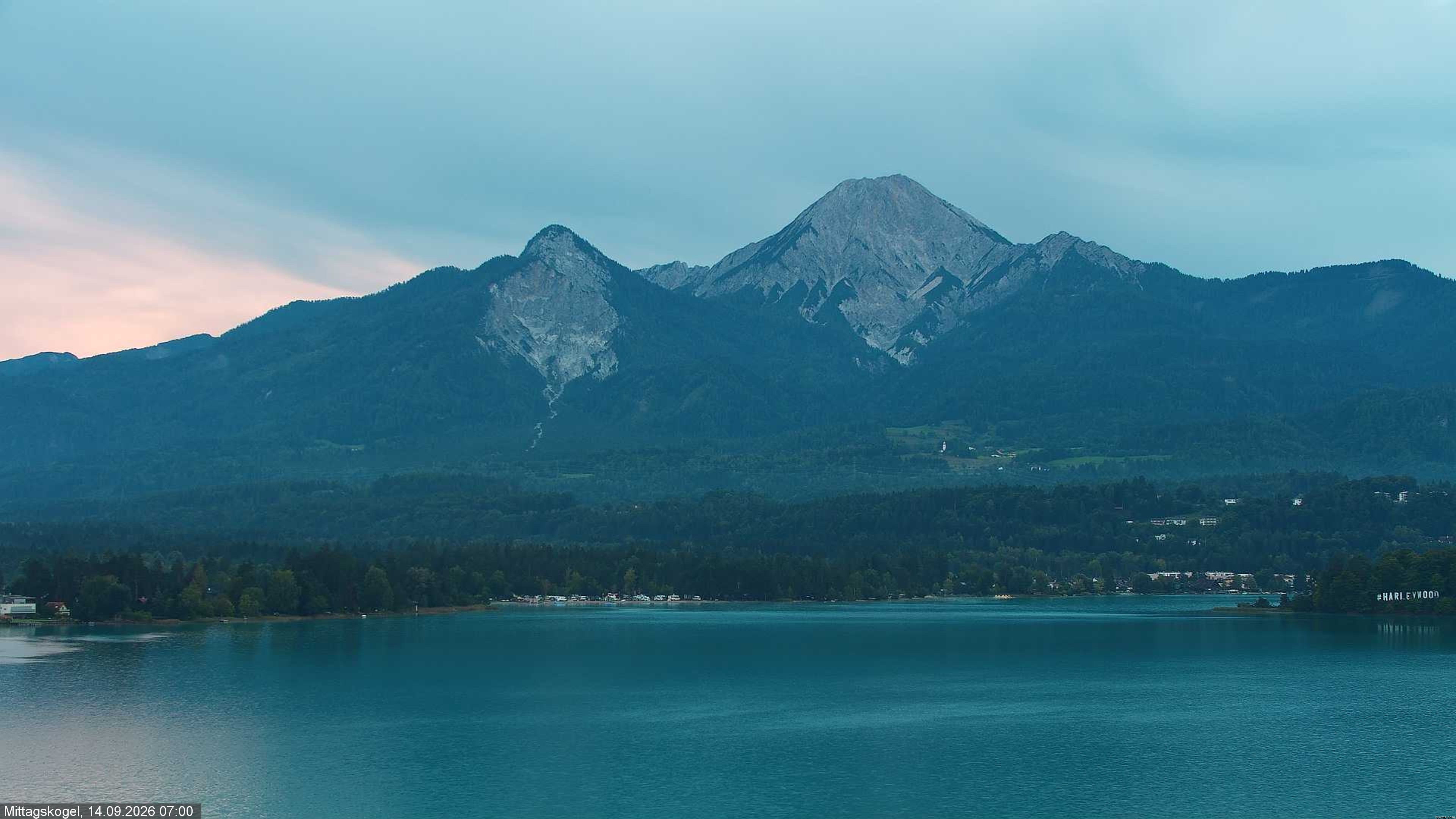 Archiv Foto Webcam Faaker See, Blickrichtung Mittagskogel