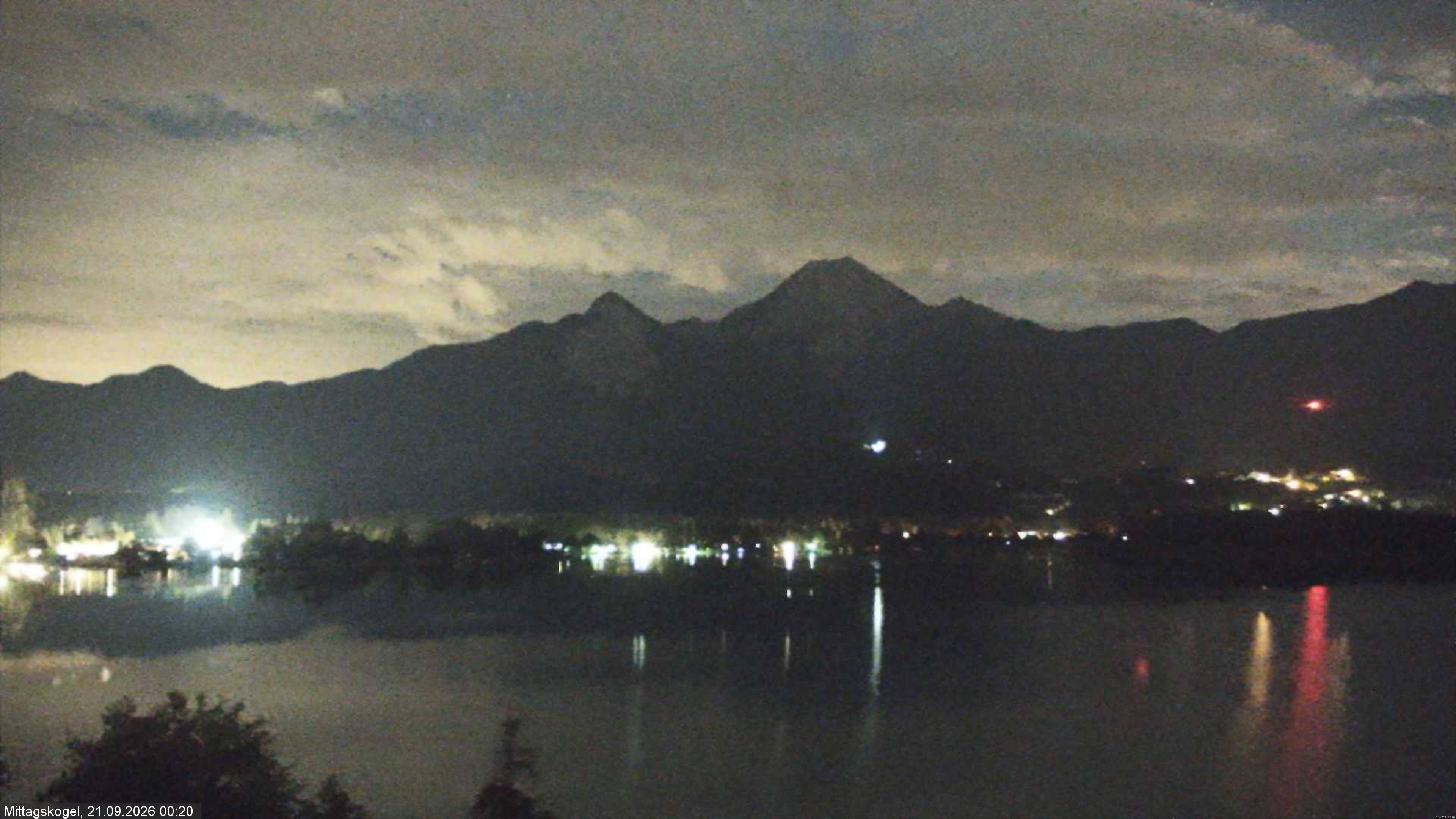 Archived image Webcam Mittagskogel mountain, Faaker See lake