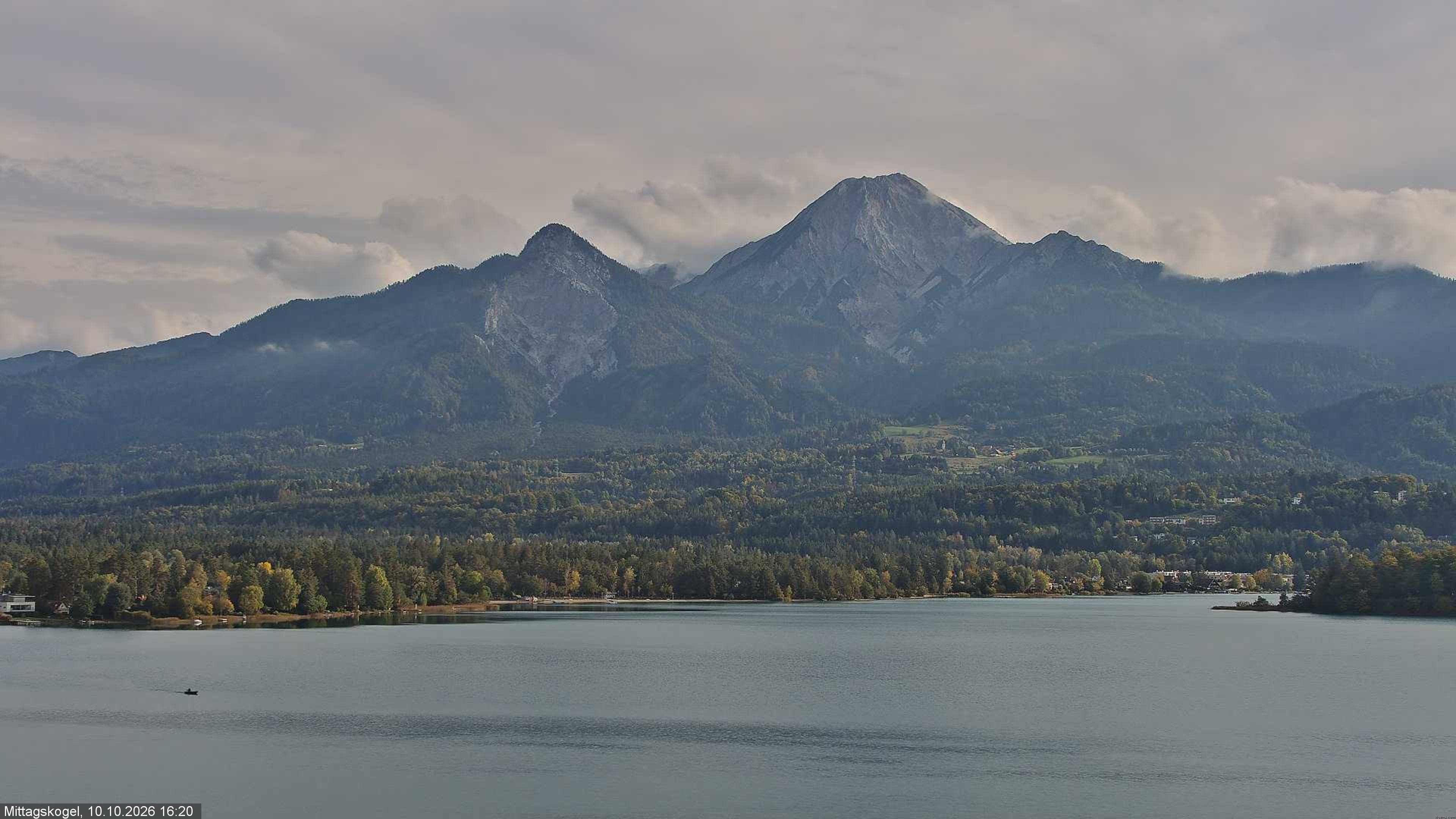 Archived image Webcam Mittagskogel mountain, Faaker See lake