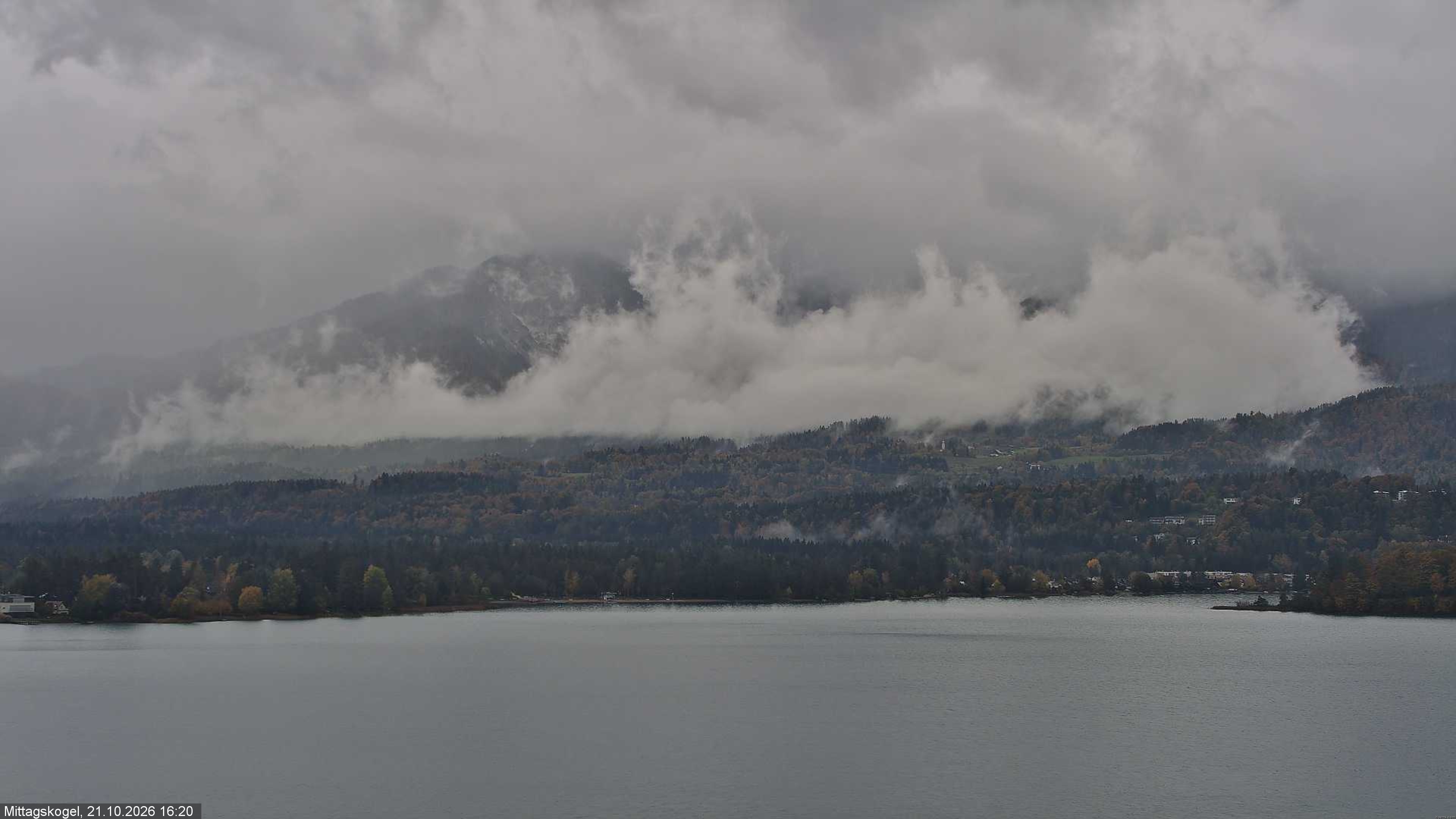 Archiv Foto Webcam Faaker See, Blickrichtung Mittagskogel