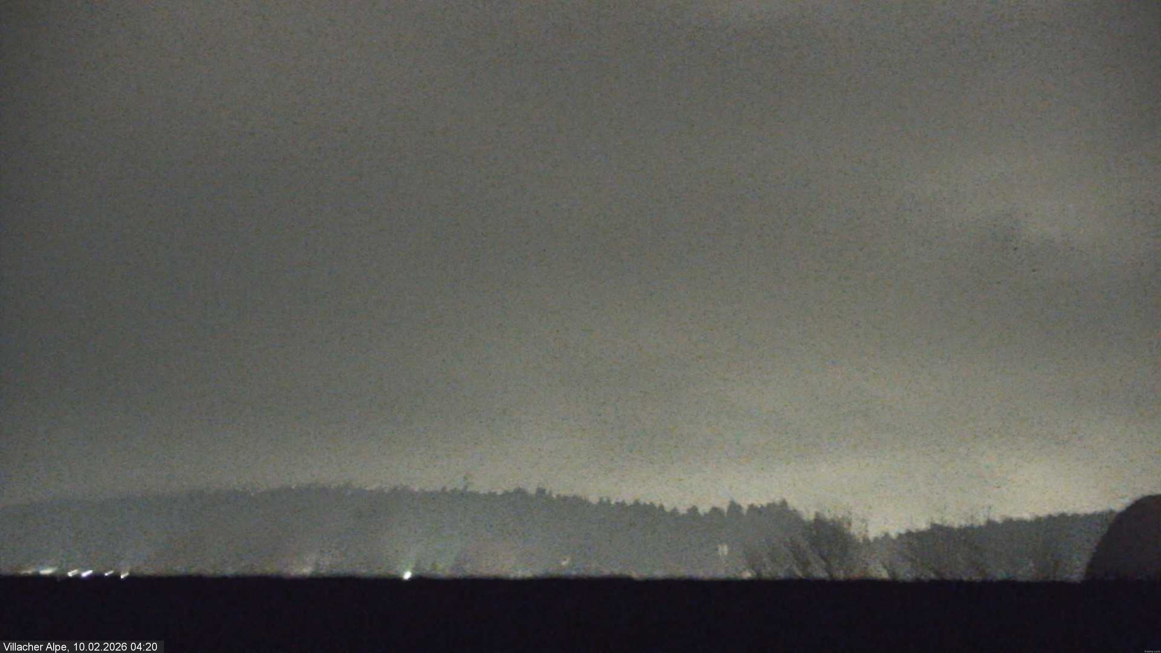 Archived image Webcam Faaker See lake and Villacher Alpe