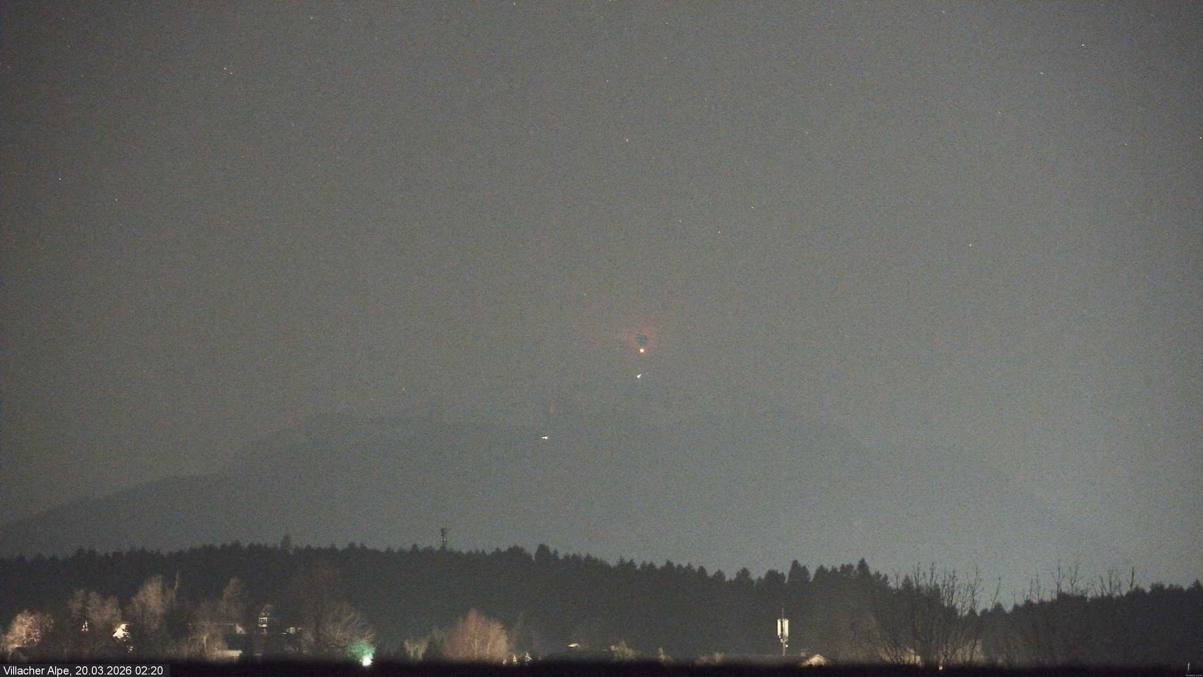 Archived image Webcam Faaker See lake and Villacher Alpe