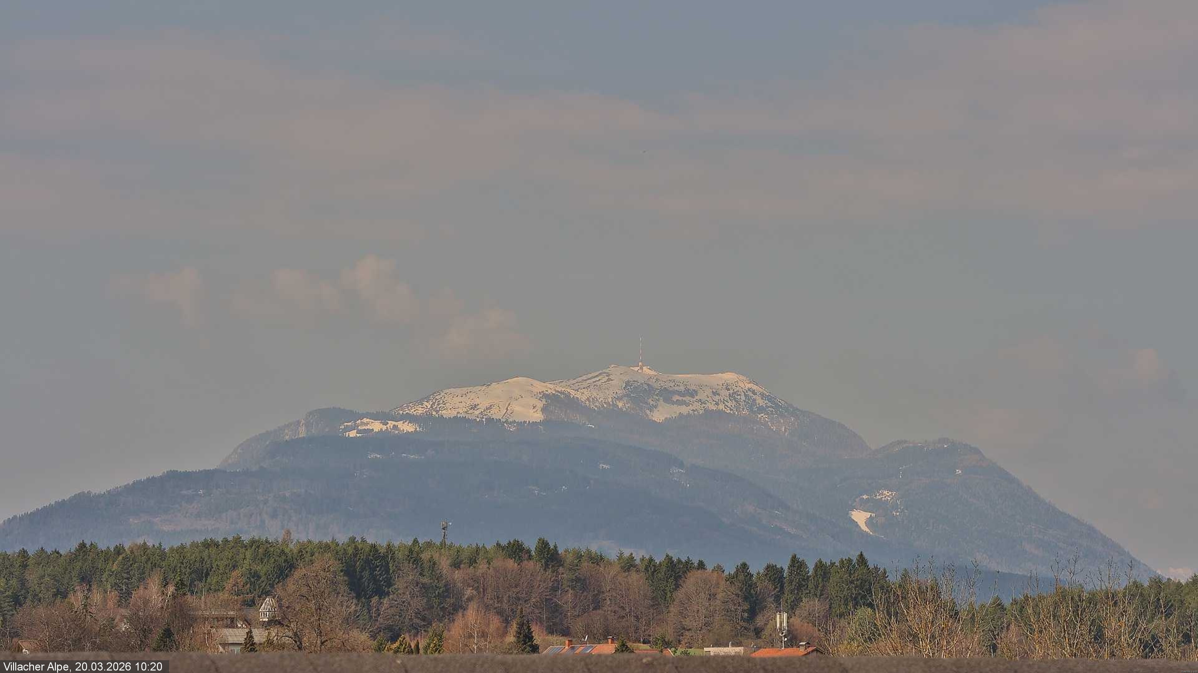 Archived image Webcam Faaker See lake and Villacher Alpe