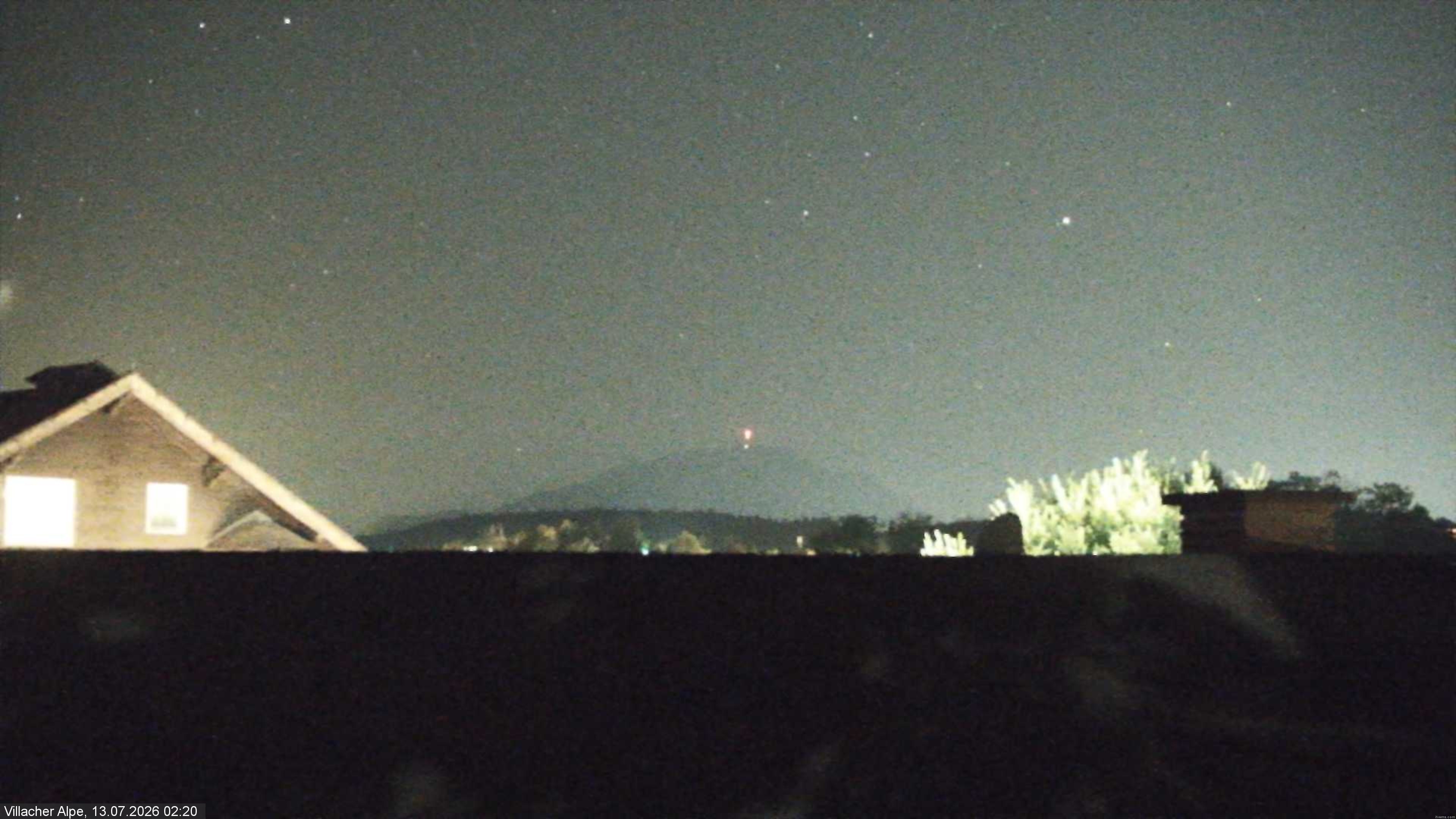 Archived image Webcam Faaker See lake and Villacher Alpe