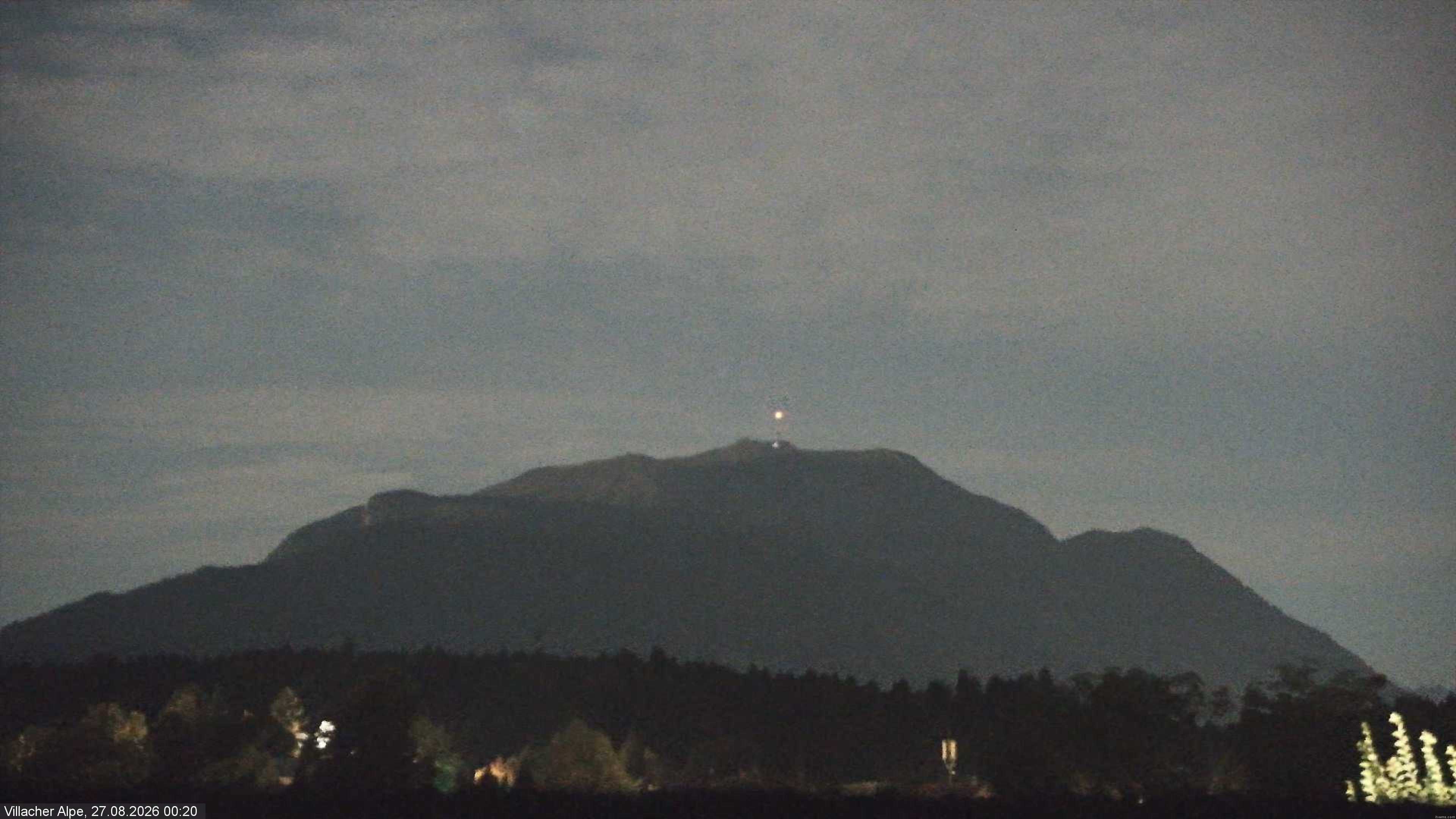 Archived image Webcam Faaker See lake and Villacher Alpe
