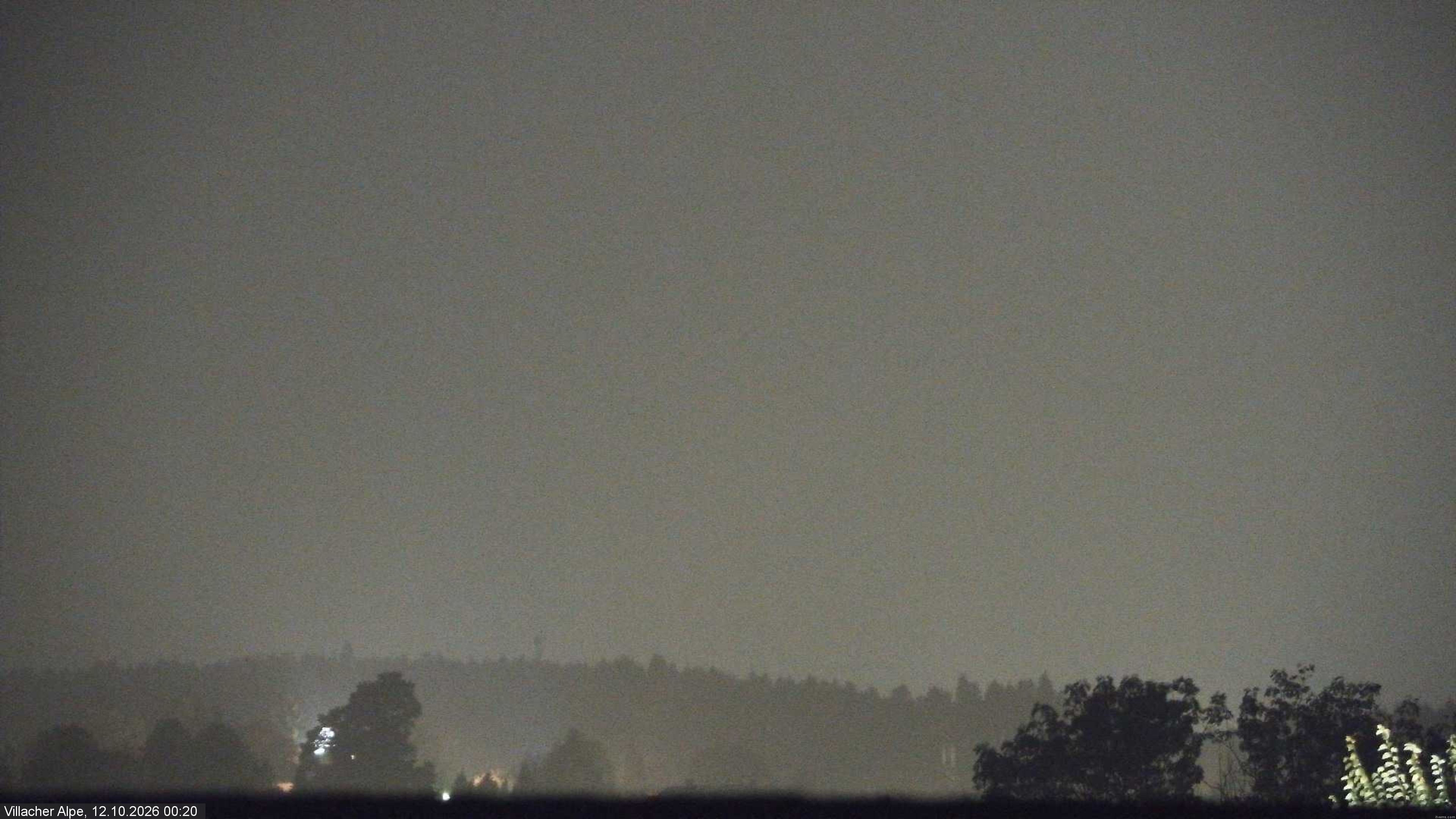 Archived image Webcam Faaker See lake and Villacher Alpe