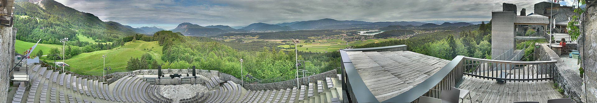 Archived image Webcam Finkenstein castle (Carinthia)
