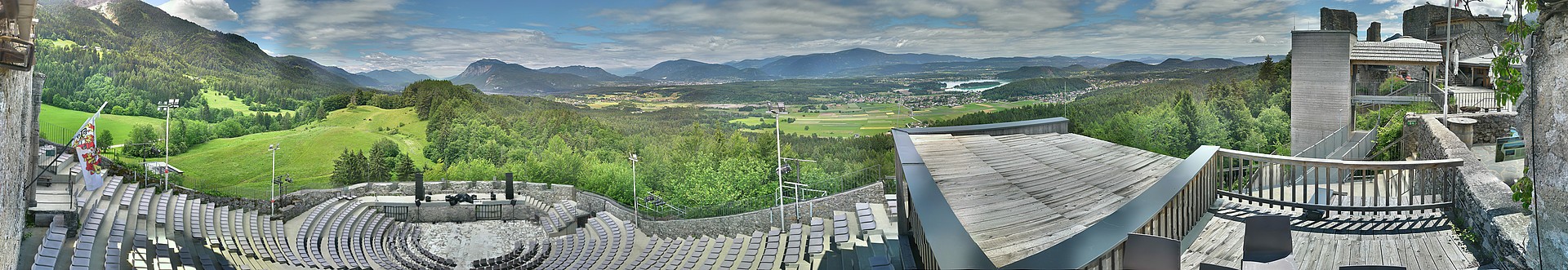Archived image Webcam Finkenstein castle (Carinthia)