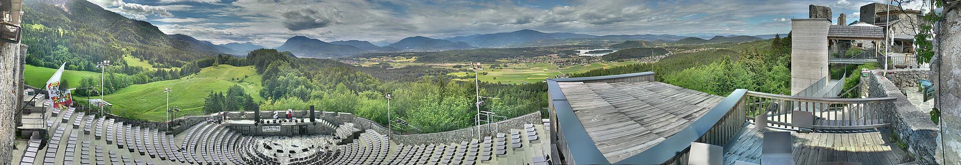 Archived image Webcam Finkenstein castle (Carinthia)