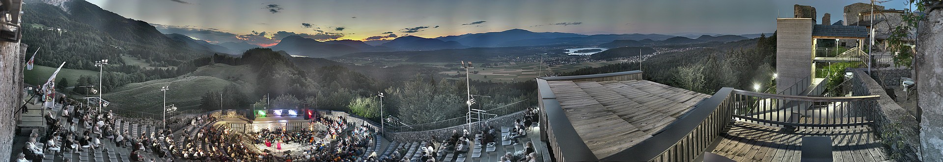 Archived image Webcam Finkenstein castle (Carinthia)