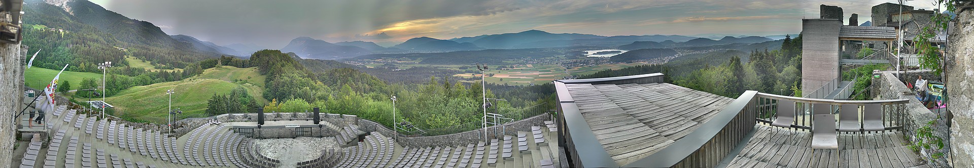 Archived image Webcam Finkenstein castle (Carinthia)