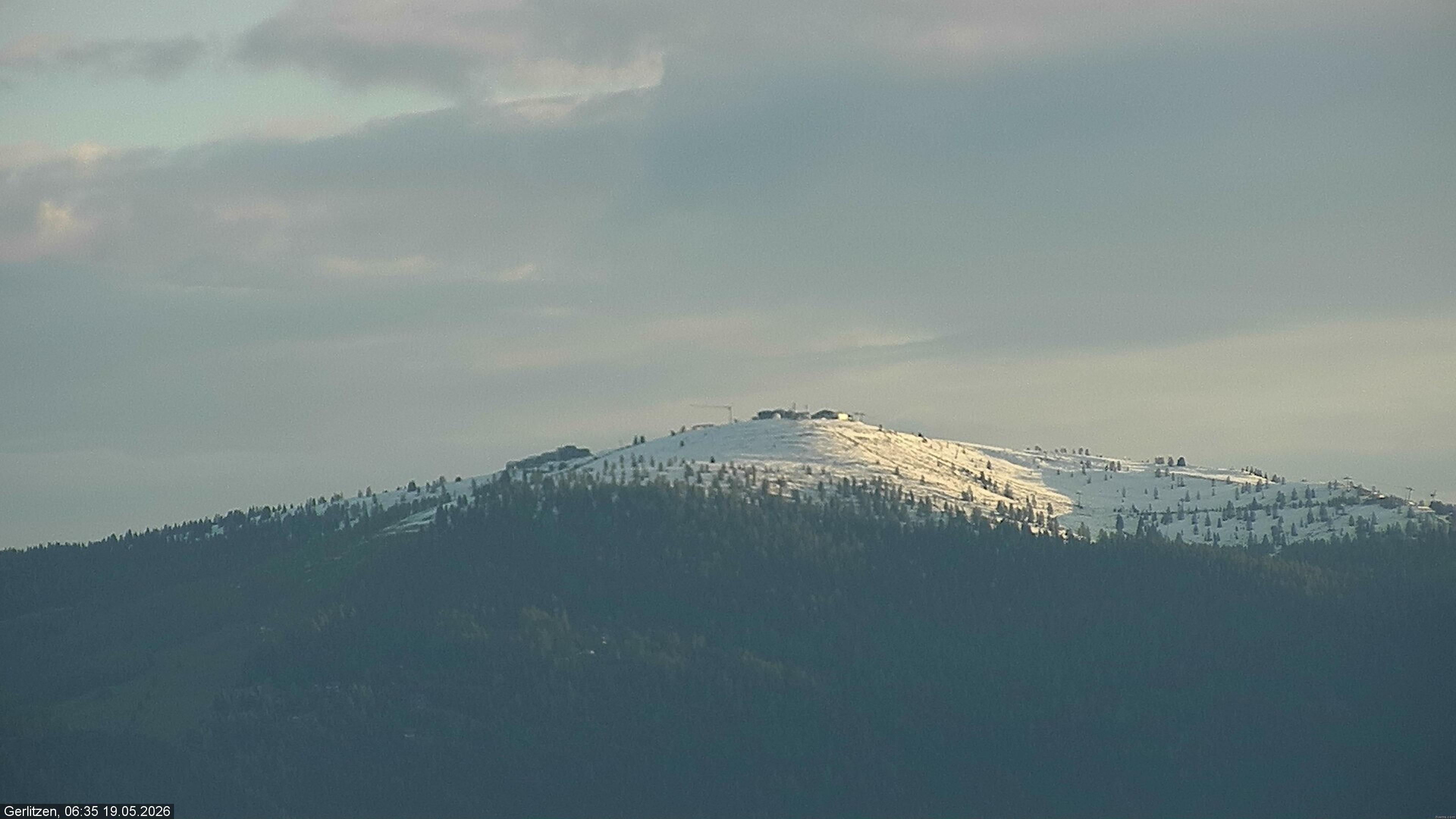 Archived image Webcam Gerlitzen mountain
