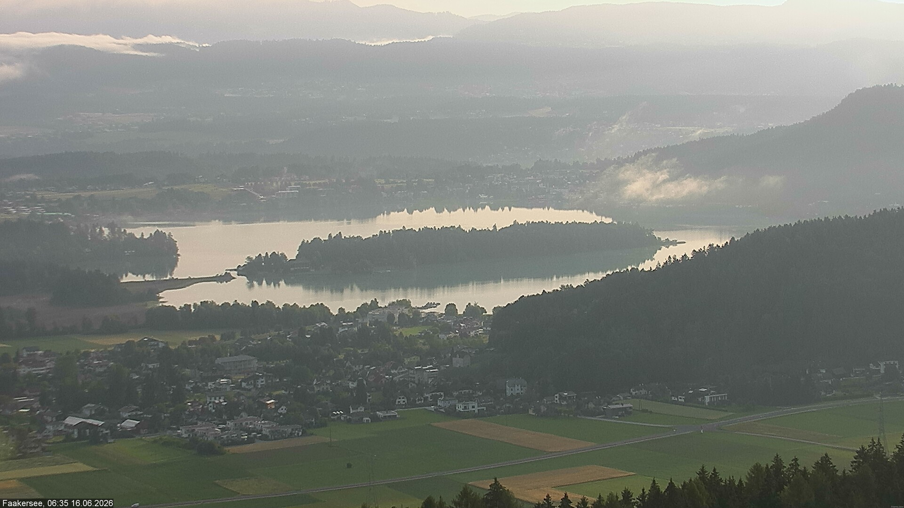 Archiv Foto Webcam Faakersee südlich von Villach