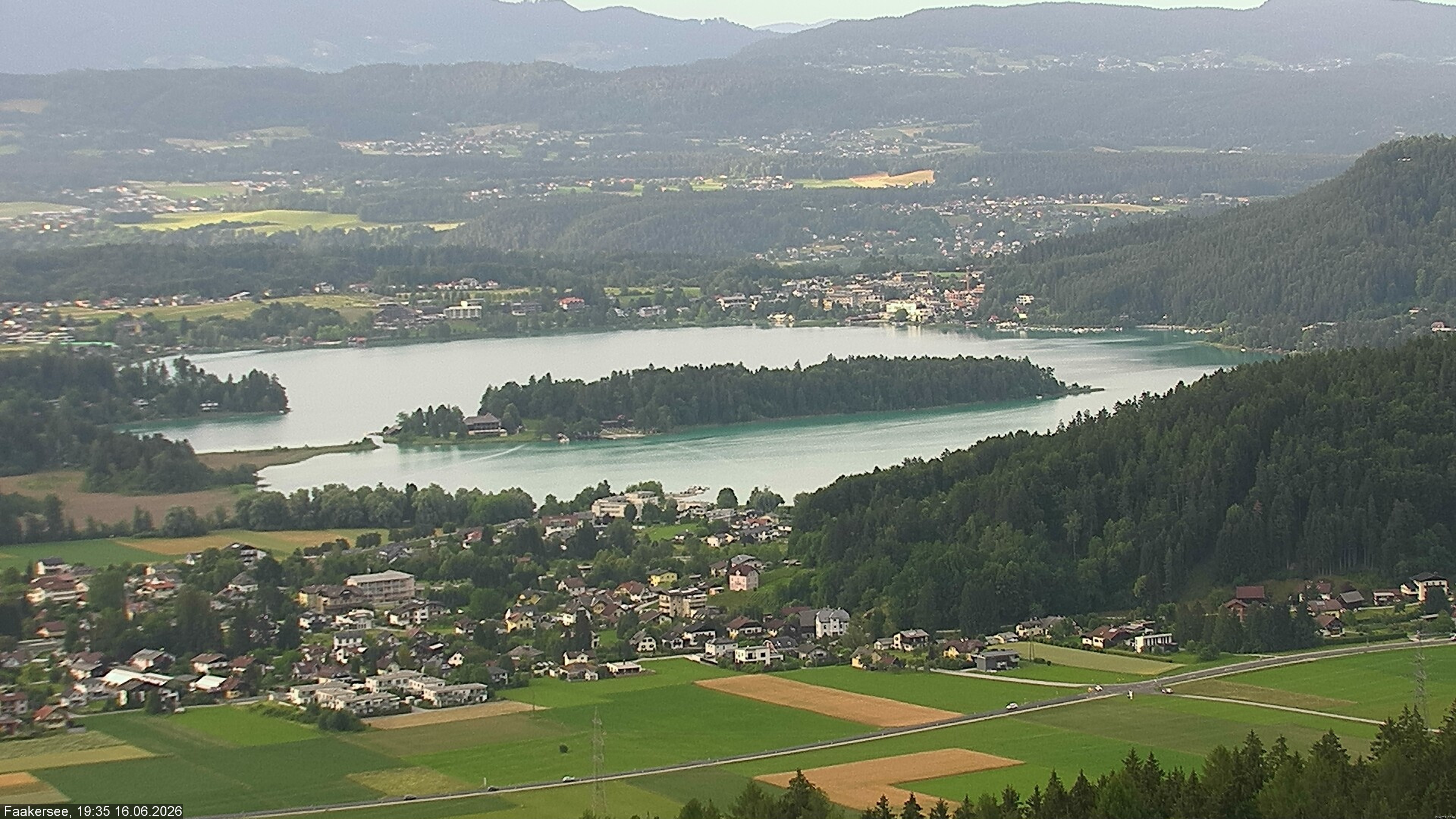 Archiv Foto Webcam Faakersee südlich von Villach