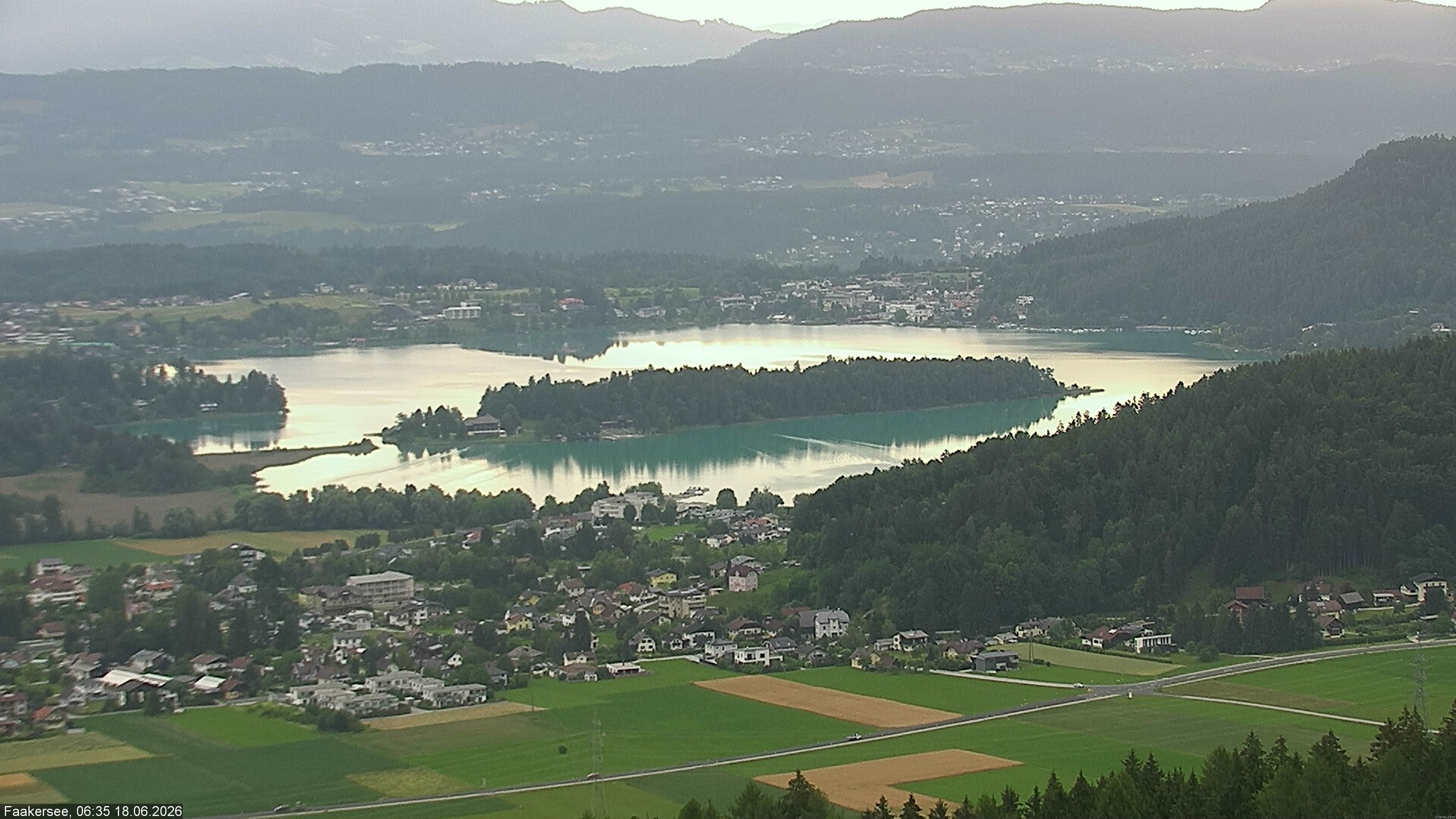 Archiv Foto Webcam Faakersee südlich von Villach