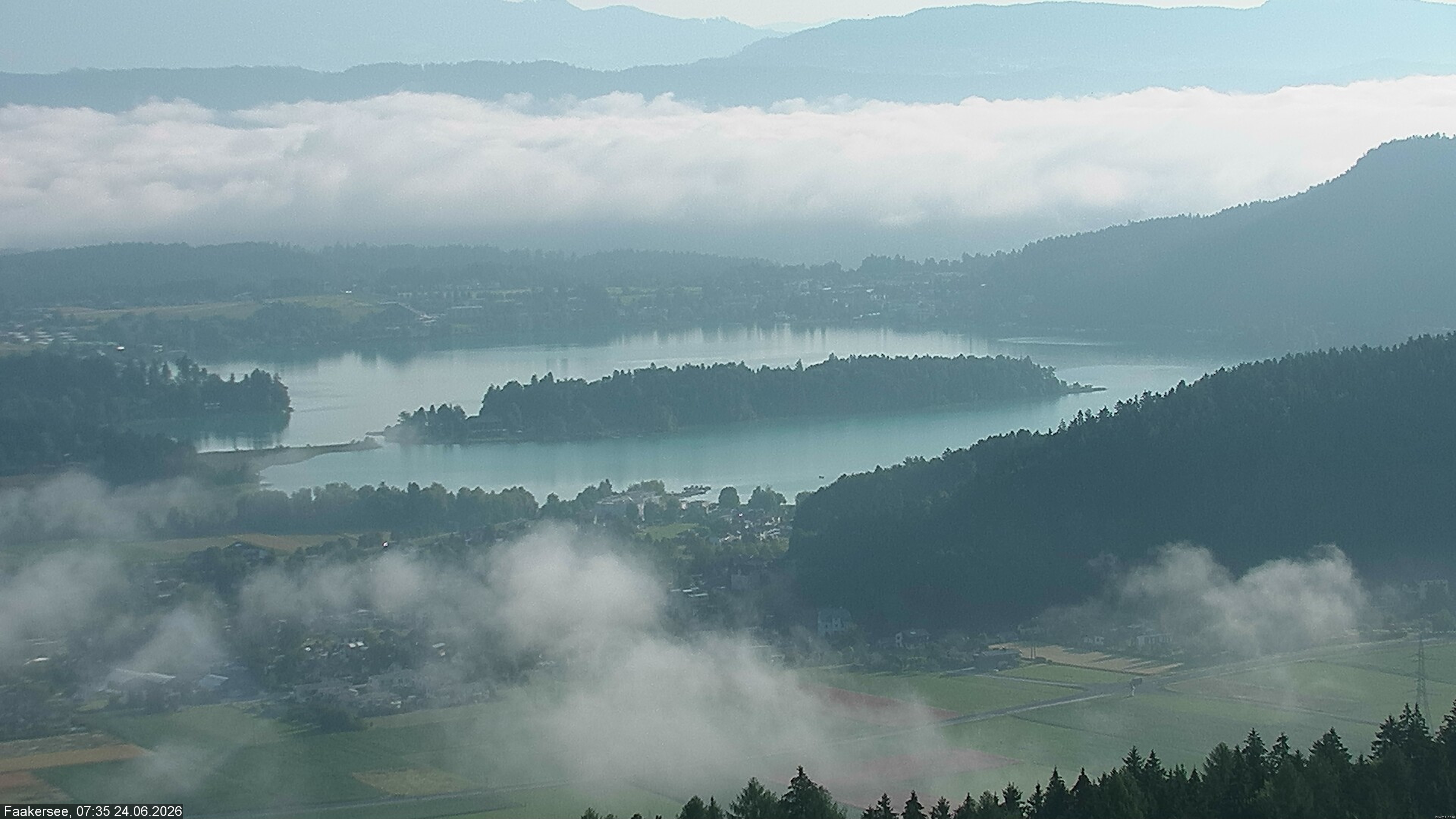 Archiv Foto Webcam Faakersee südlich von Villach