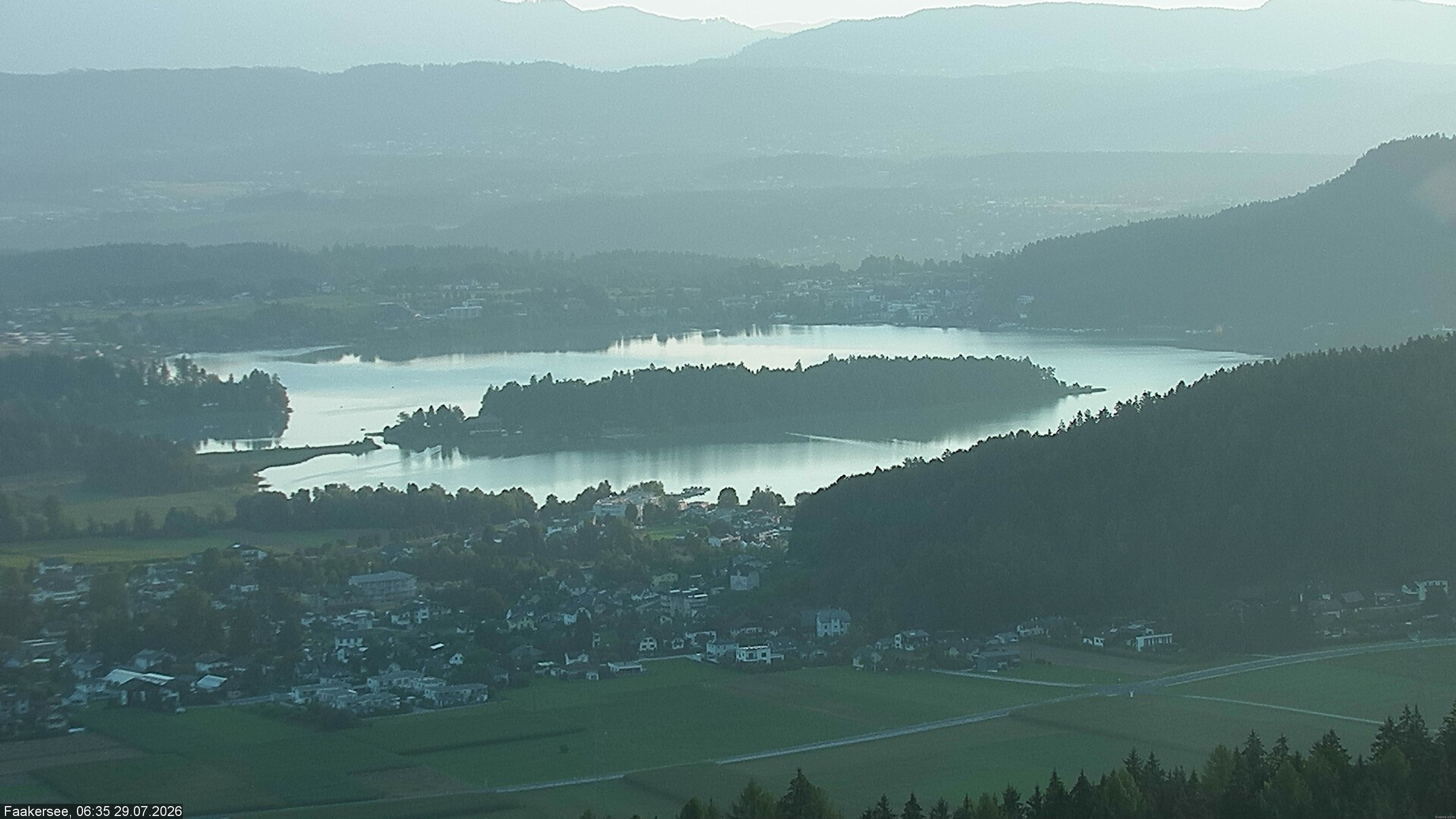 Archiv Foto Webcam Faakersee südlich von Villach