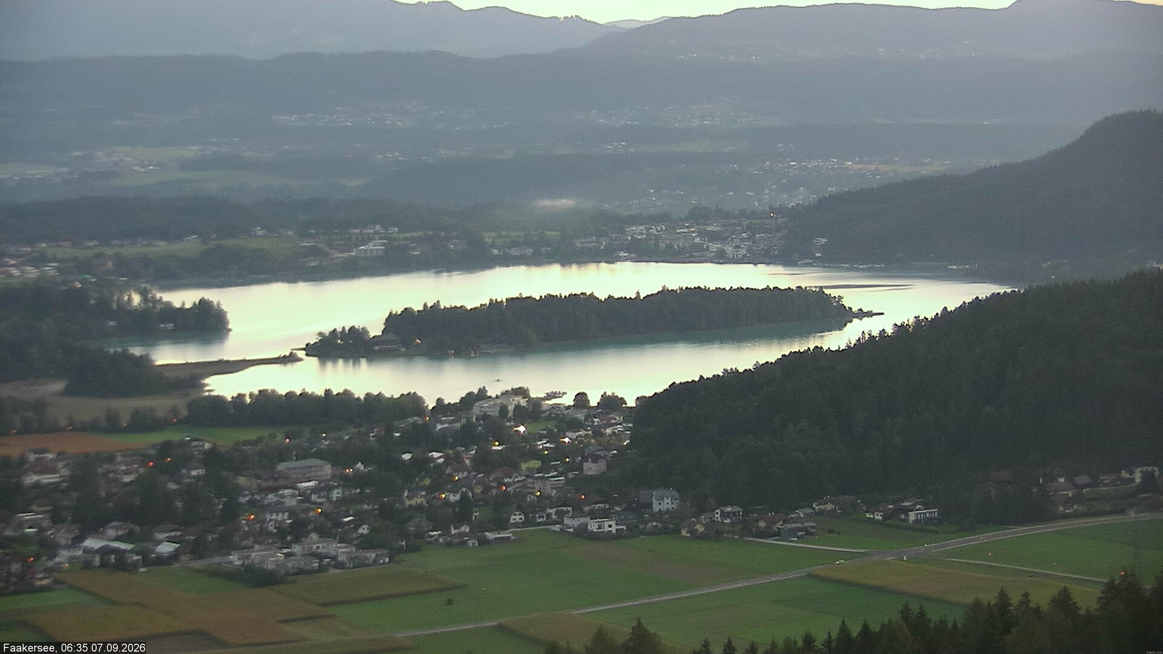 Archiv Foto Webcam Faakersee südlich von Villach