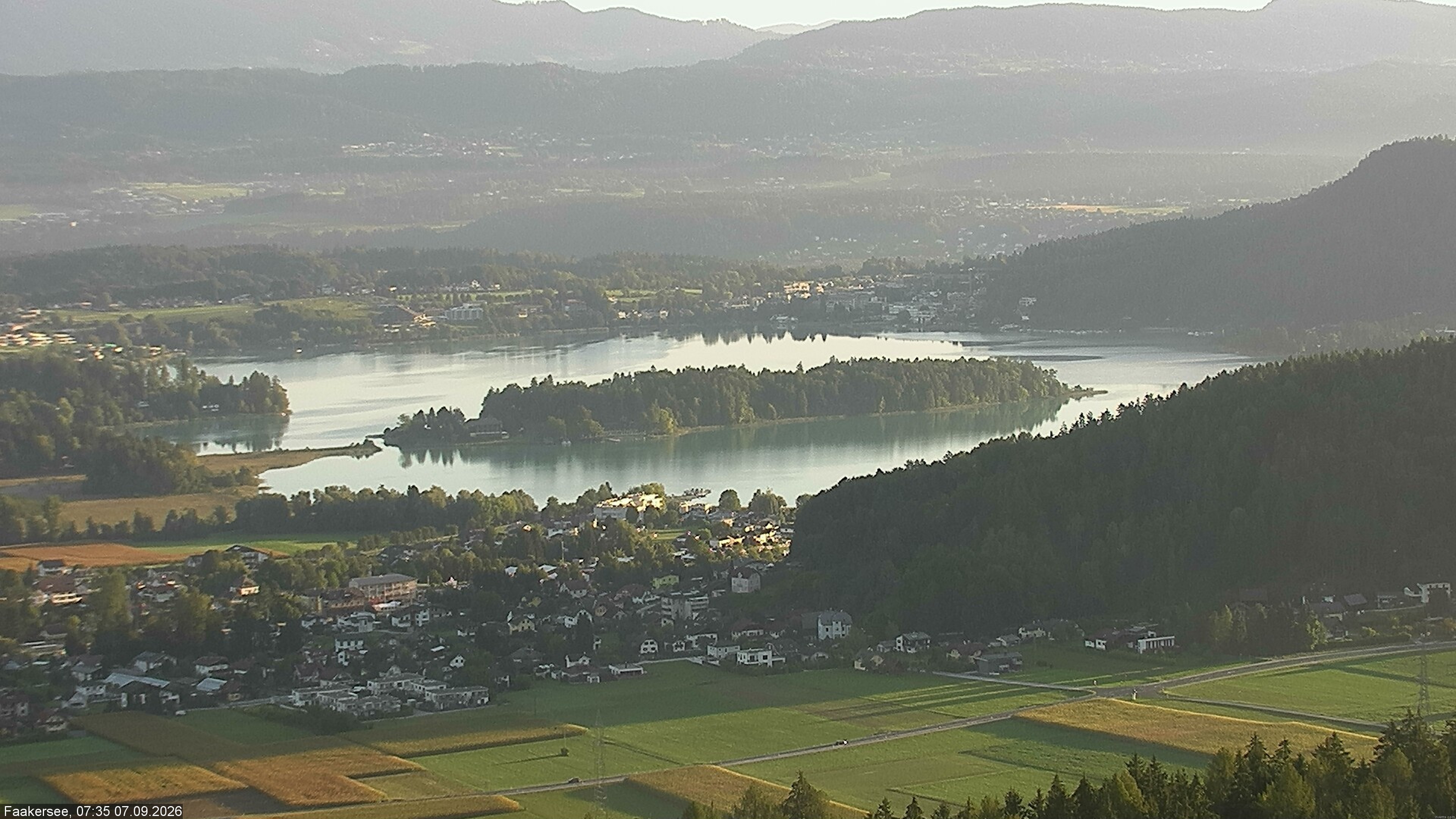 Archiv Foto Webcam Faakersee südlich von Villach