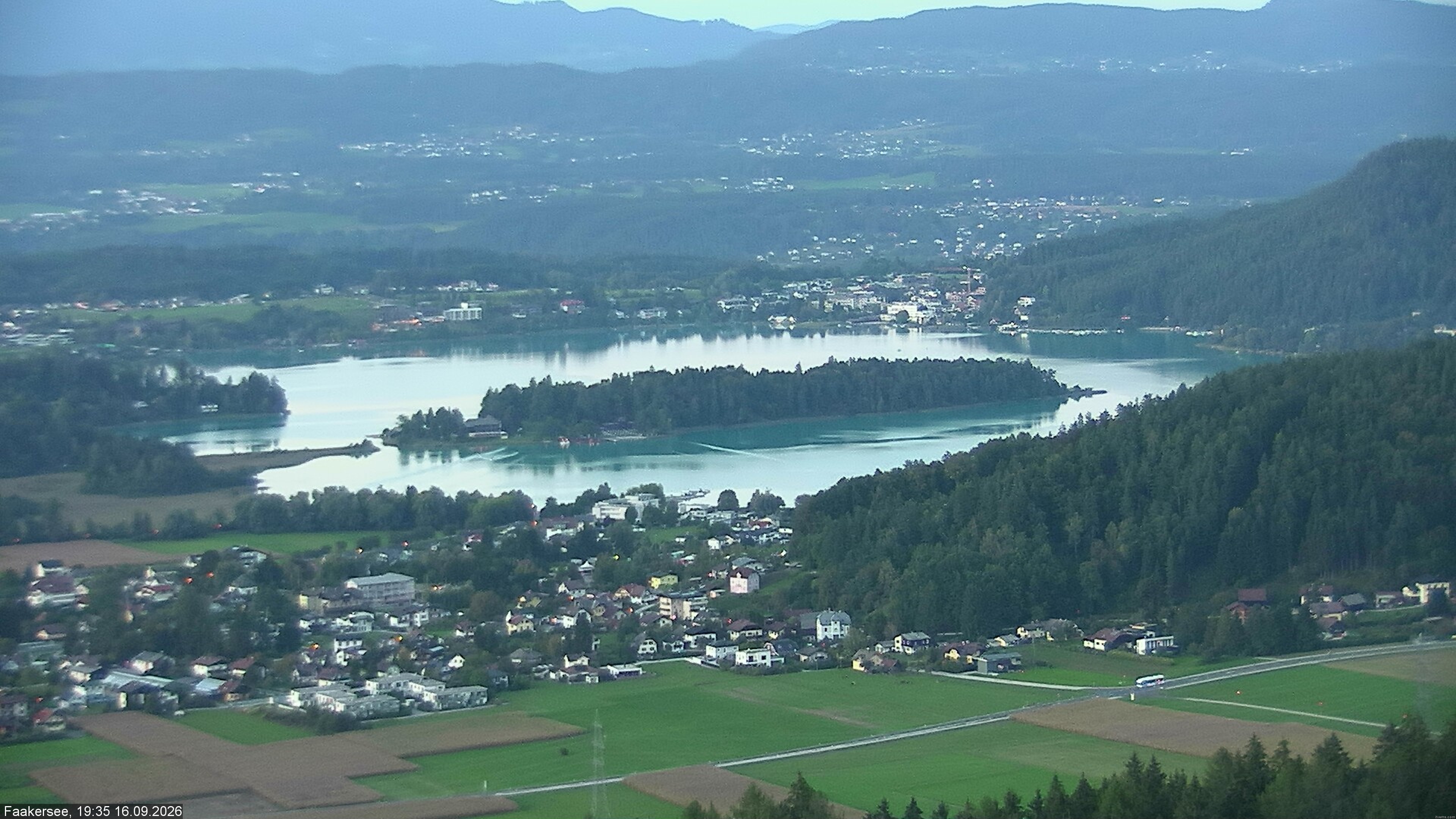 Archiv Foto Webcam Faakersee südlich von Villach