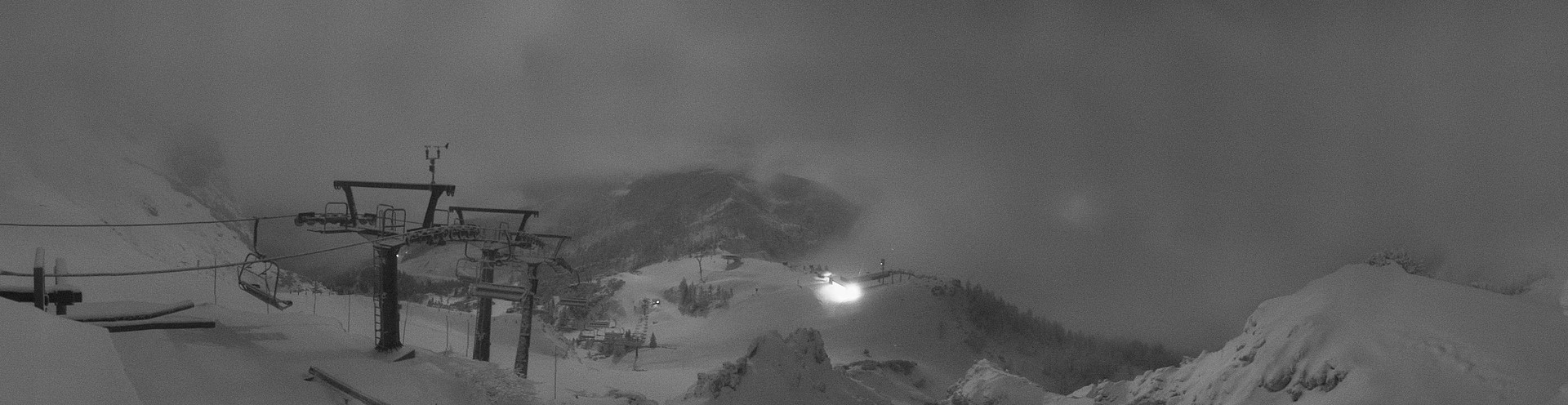 Archiv Foto Webcam Nassfeld: Panoramablick vom Gartnerkofel