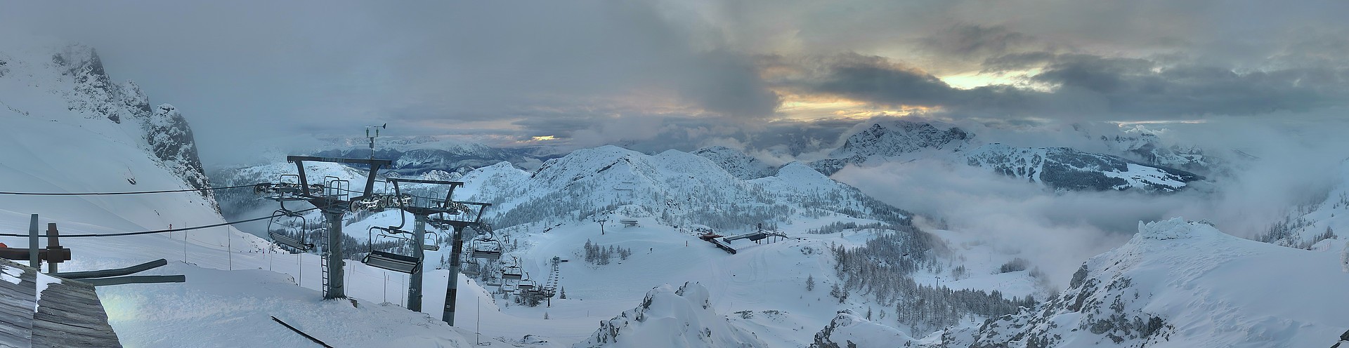 Archiv Foto Webcam Nassfeld: Panoramablick vom Gartnerkofel