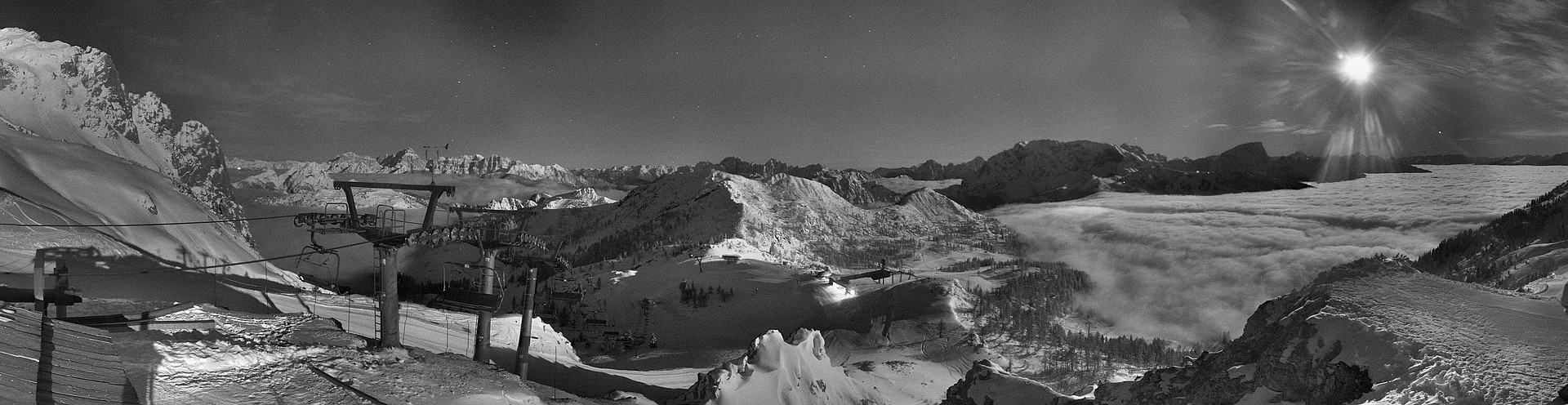 Archiv Foto Webcam Nassfeld: Panoramablick vom Gartnerkofel