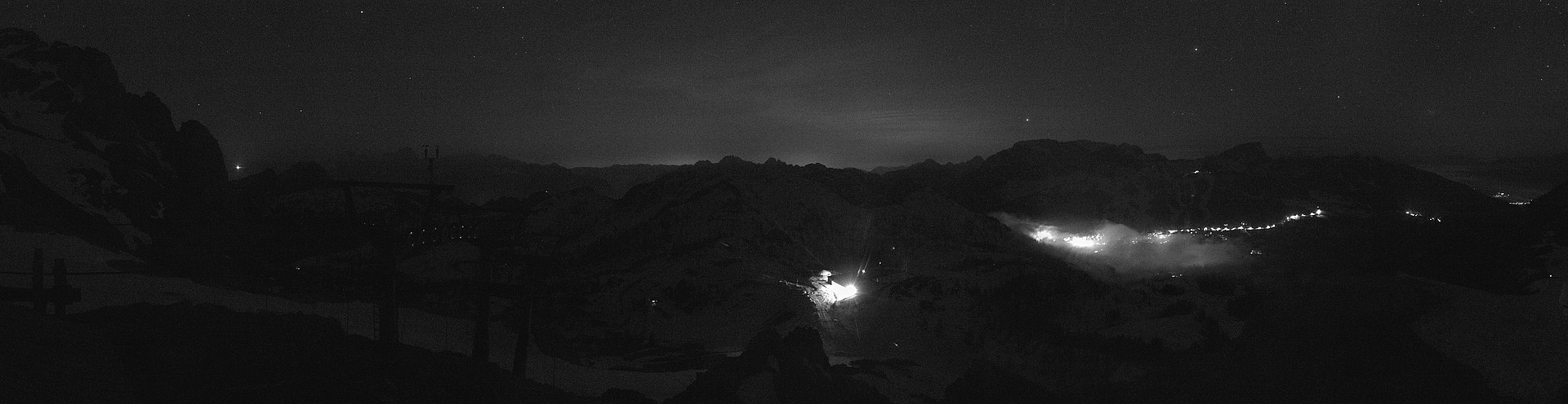 Archiv Foto Webcam Nassfeld: Panoramablick vom Gartnerkofel