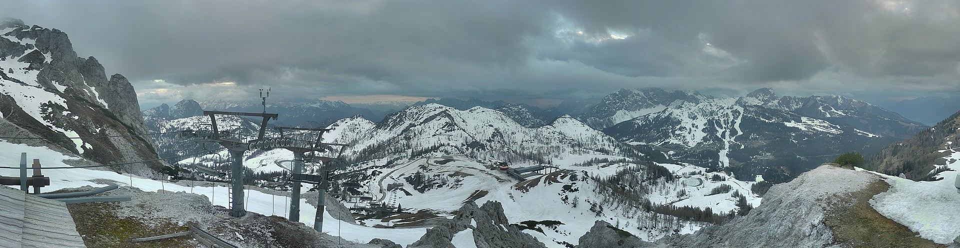 Archived image Webcam Nassfeld: Panorama view Gartnerkofel